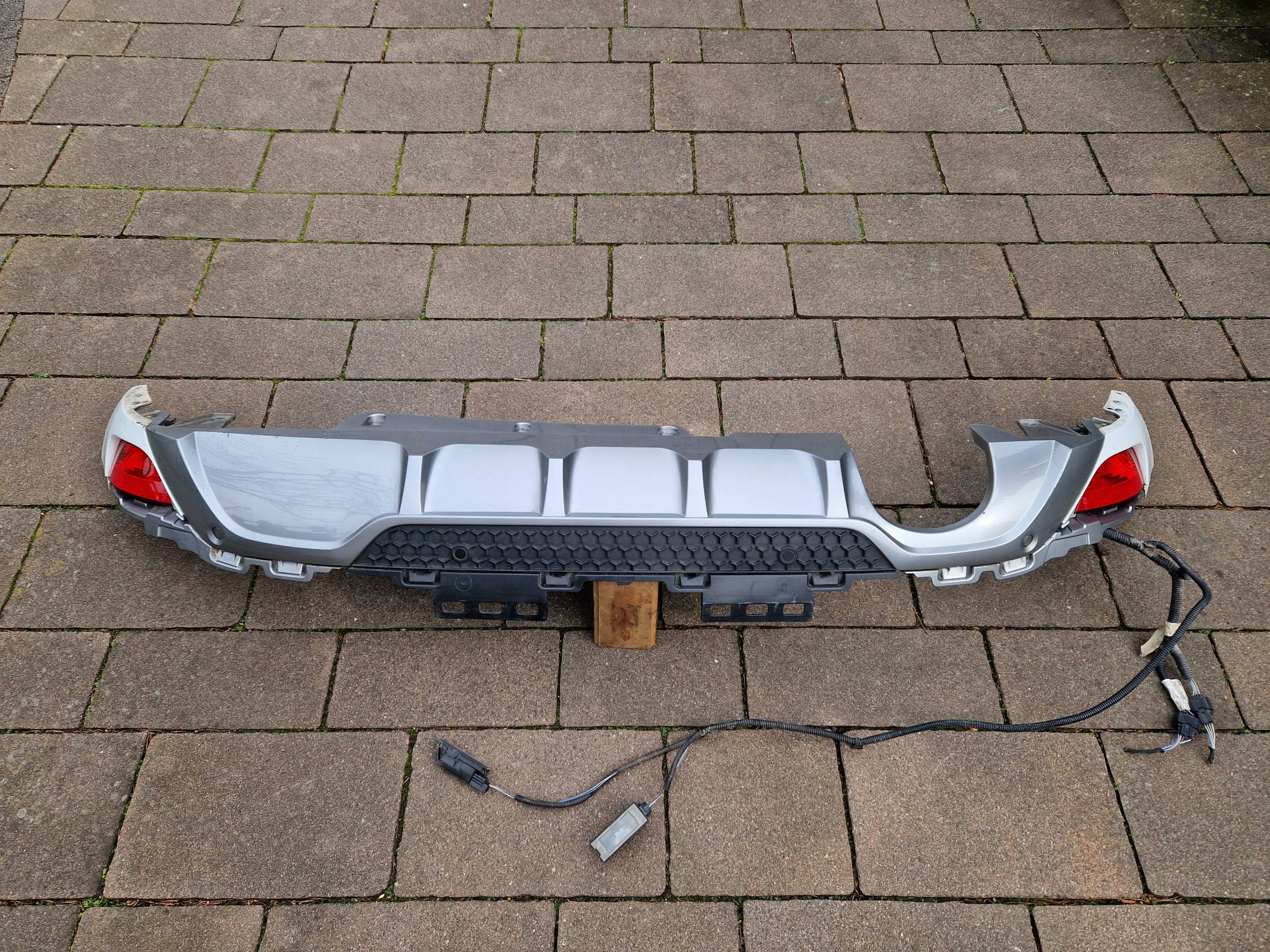 850185665R 850703851R - MEGANE IV GT HB ЗАДНЯ СПІДНИЦЯ PDC ЛАМПИ ПРОМІНЬ