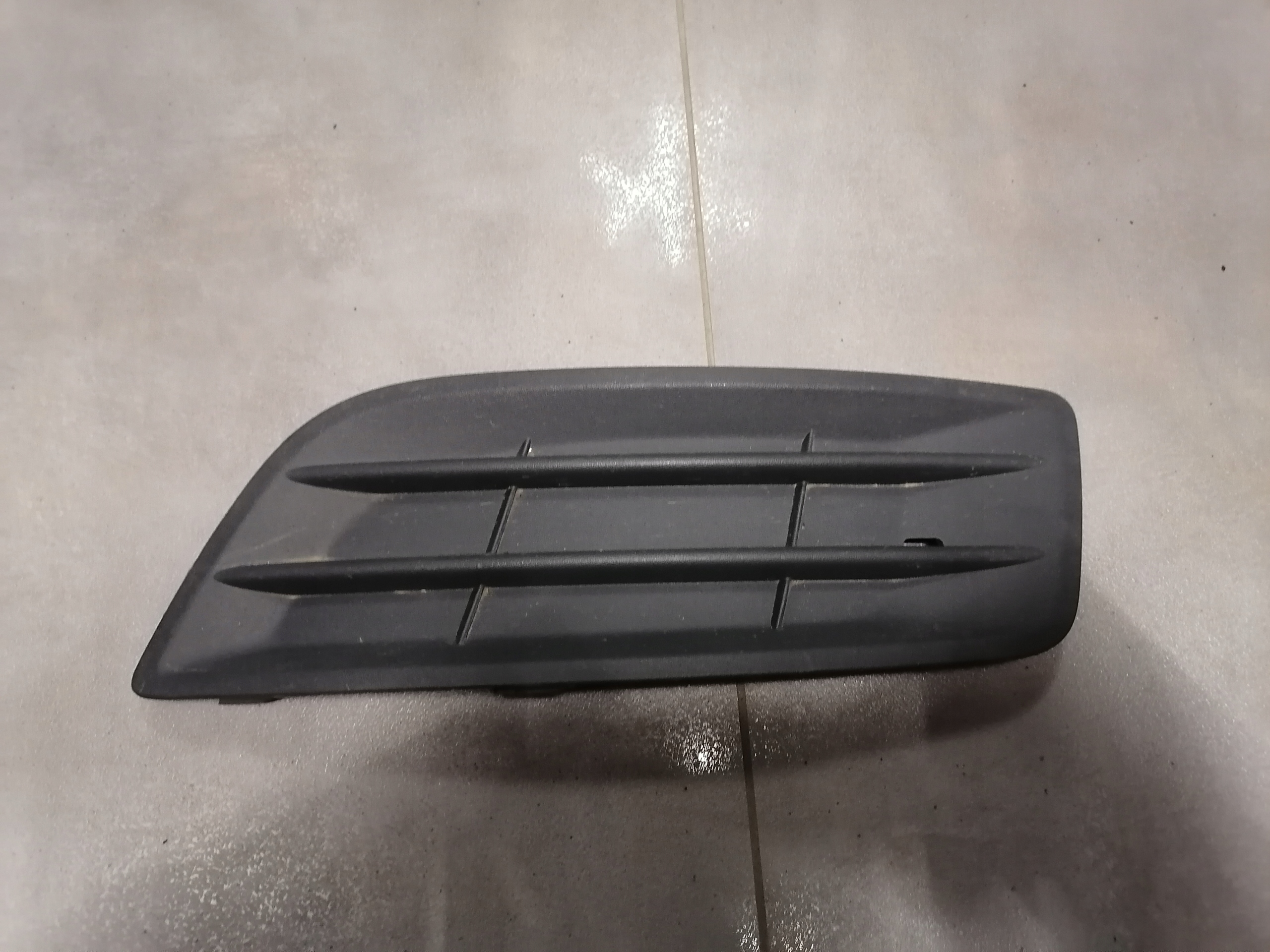 Крышка бампера левая передняя VOLVO V50 30779102