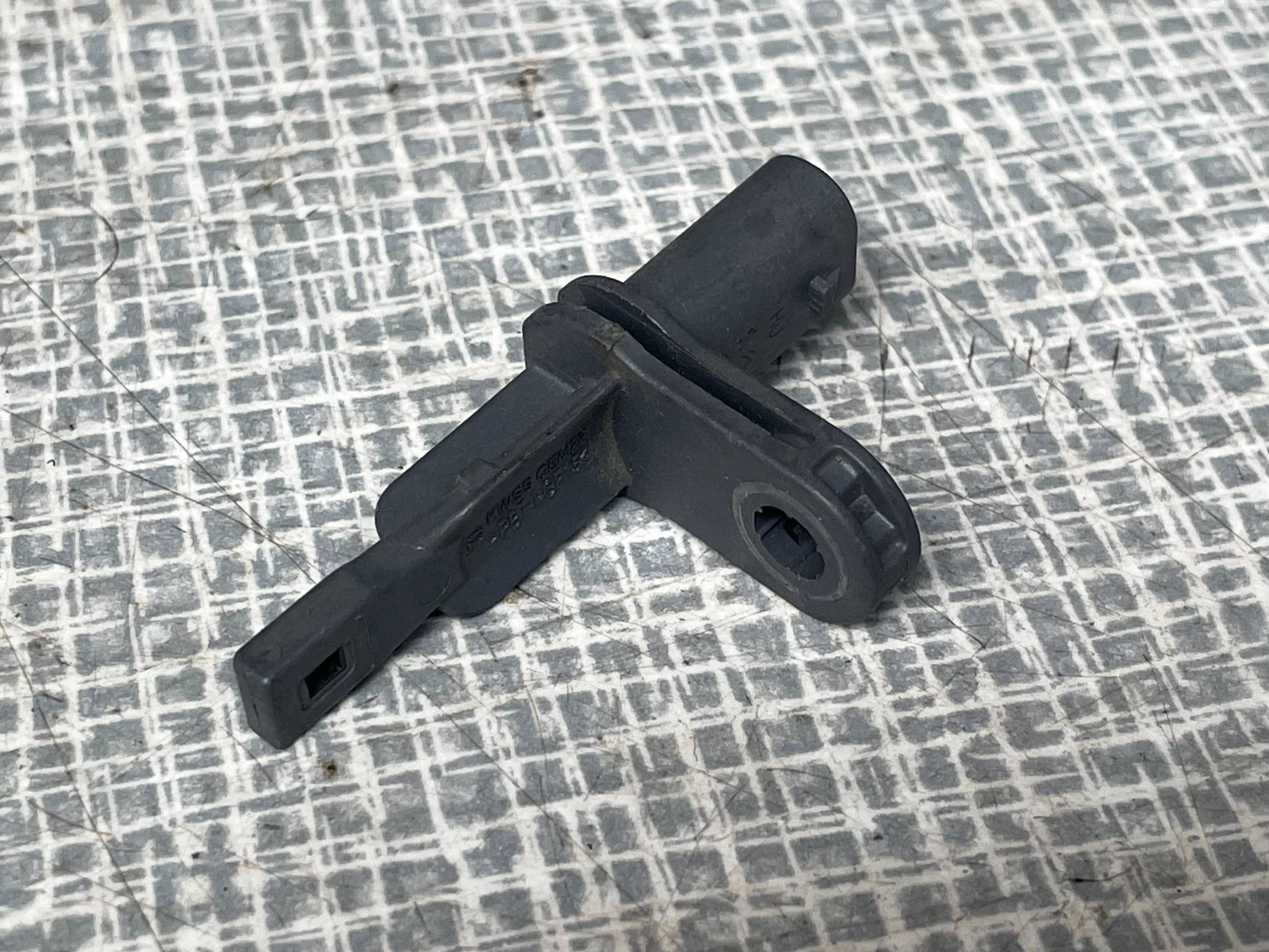 Sensor ABS Peugeot 3008 II 9838571680 Original!! !J