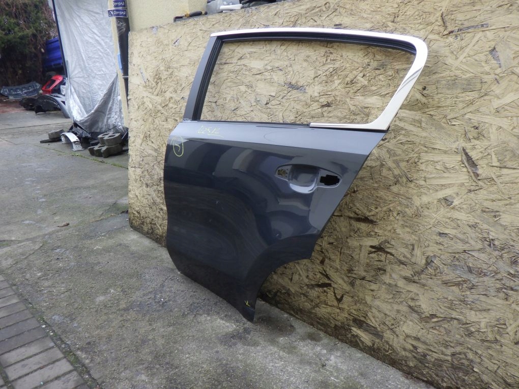KIA SPORTAGE IV 4 2015- door left rear.