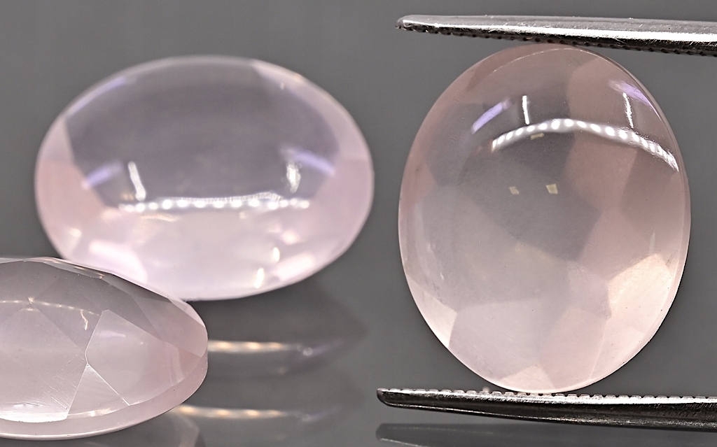 Růženín fazetovaný ovál 14x12 mm