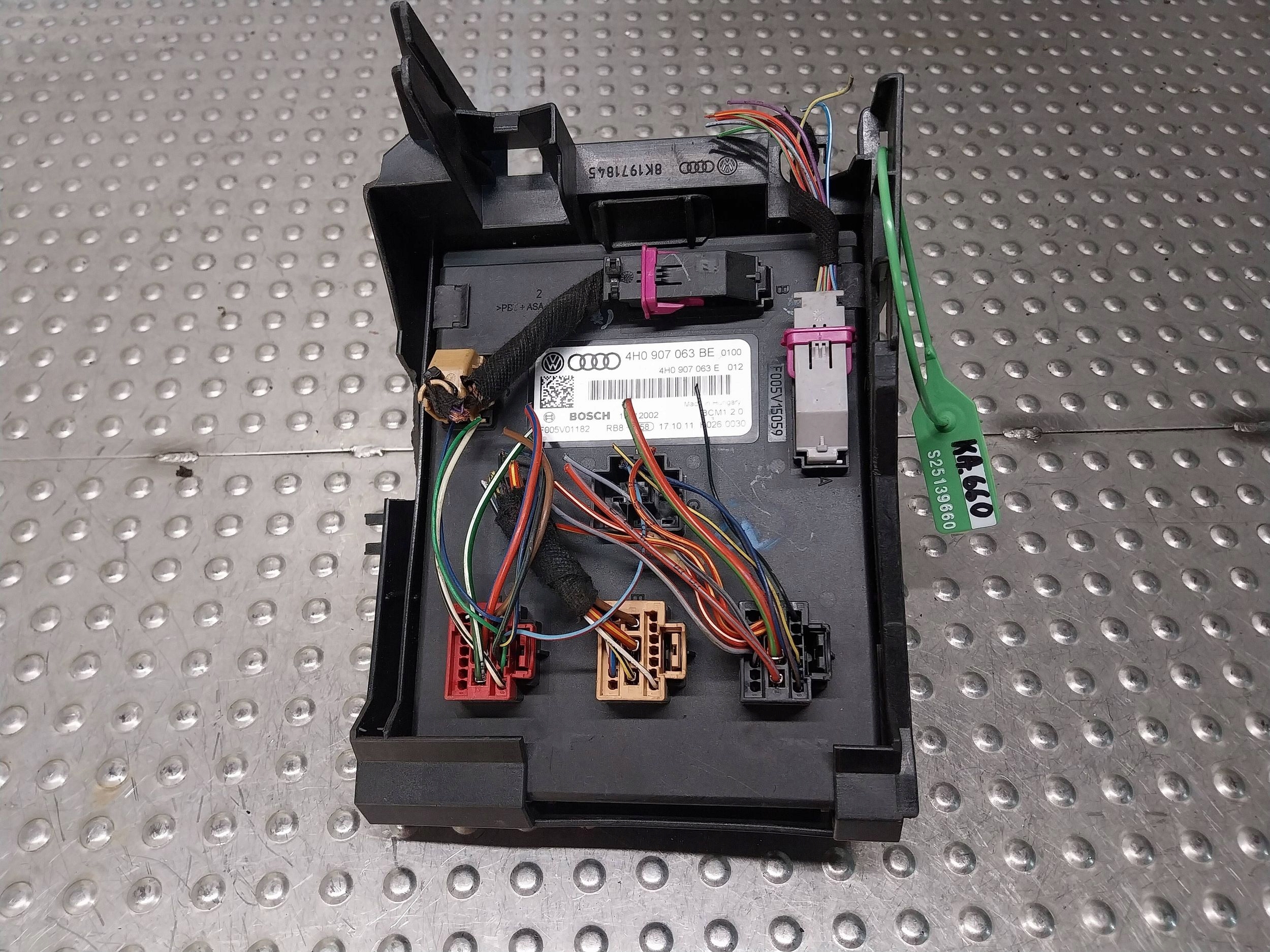 module control unit KOMFORTU BCM 4H0907063BE AUDI A6 C7 A7 4G A8 D4