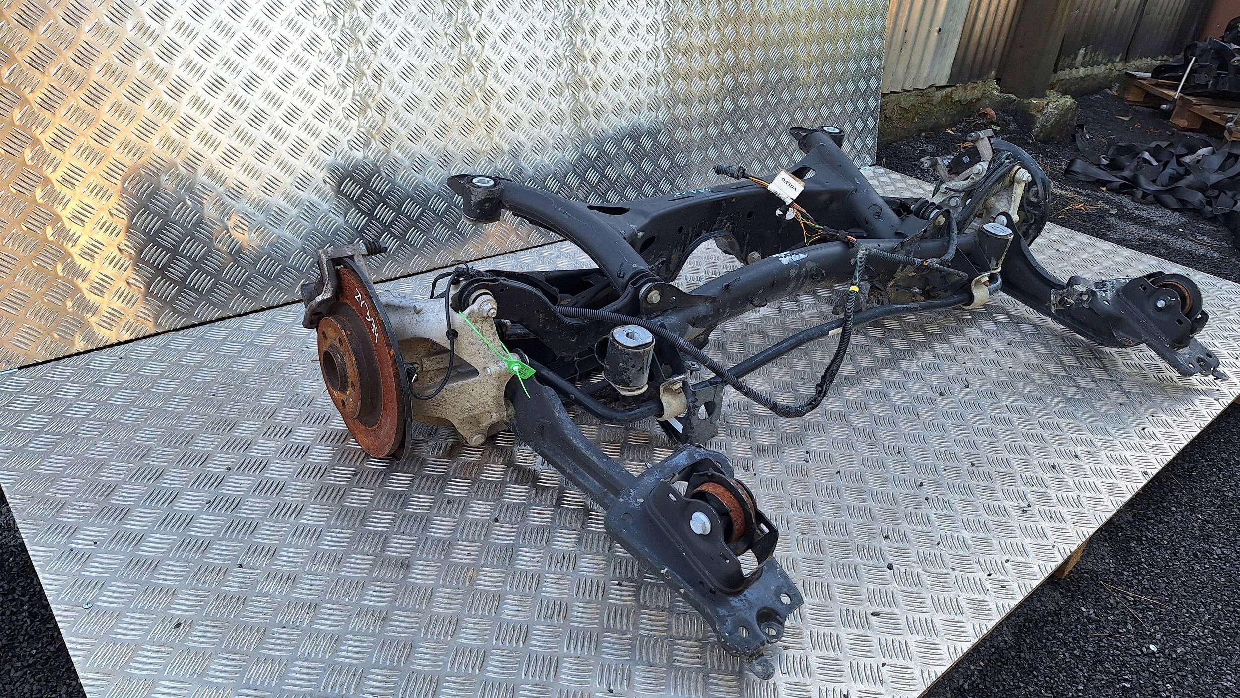 träger achse Achsträger Querlenker heck KPL 32221557 VOLVO XC40 2WD