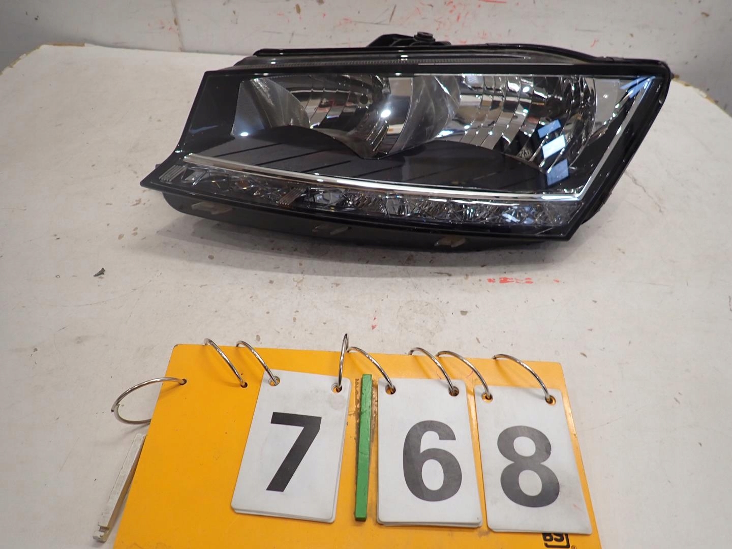 light front front left SKODA FABIA III LIFT 2017- 6V1941015D