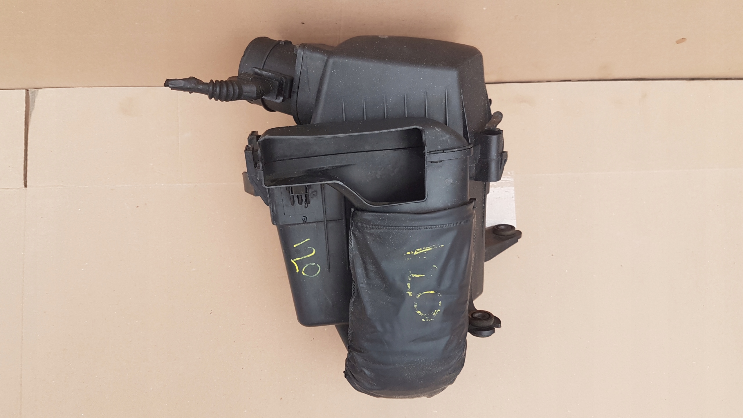 Gehäuse filter luft HYUNDAI I20 CRDI 08-14 28112-1J100
