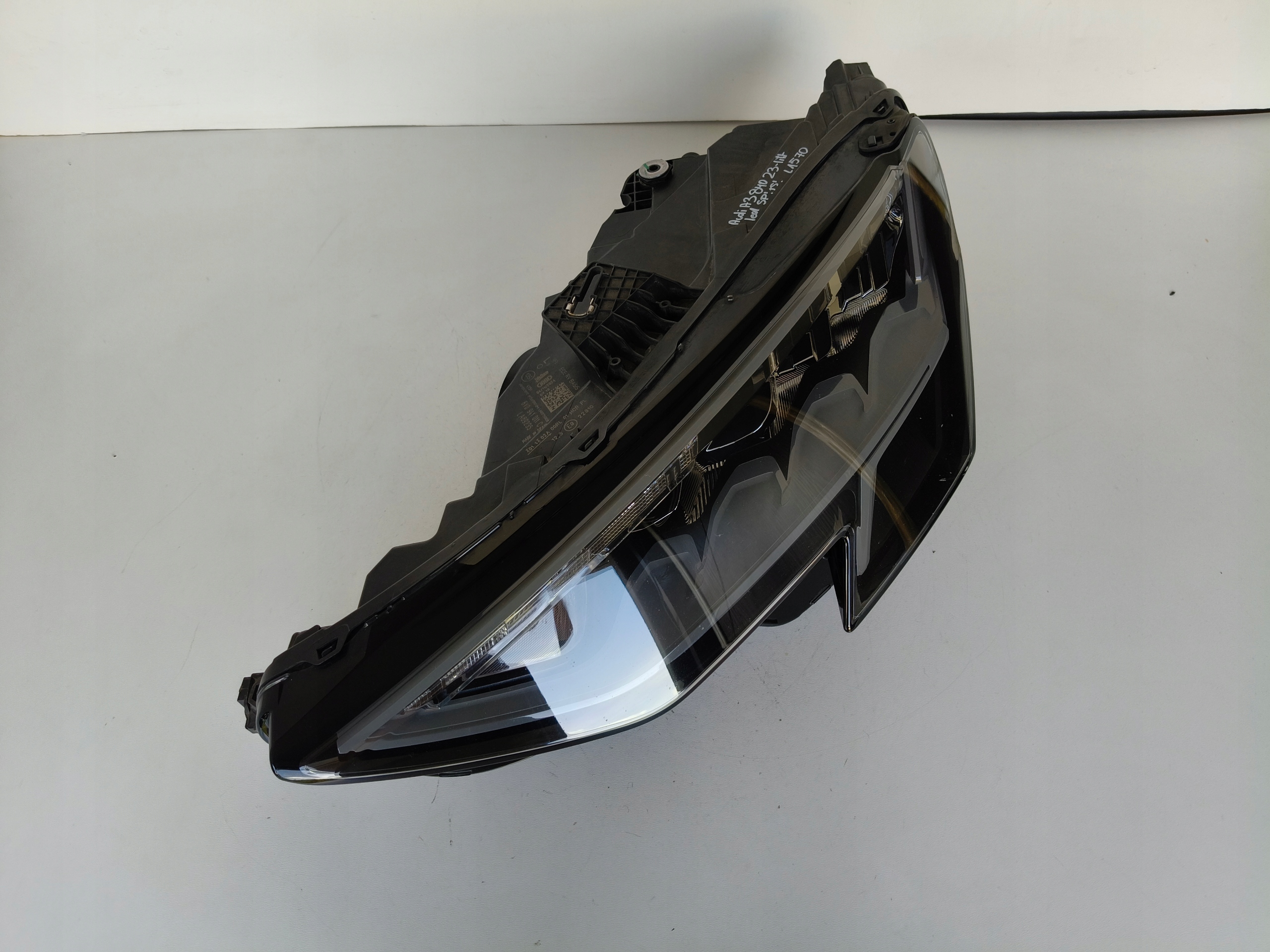 light left REFLEKTOR AUDI A3 8Y 8Y0 24- LIFT FULL LED