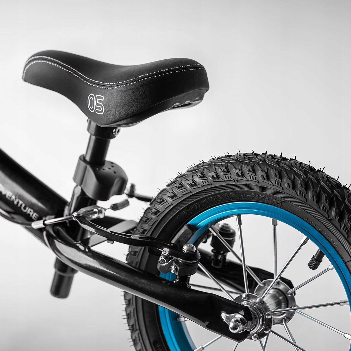 Велосипед балансир CARIBOO ADVENTURE надувні колеса Модель Adventure