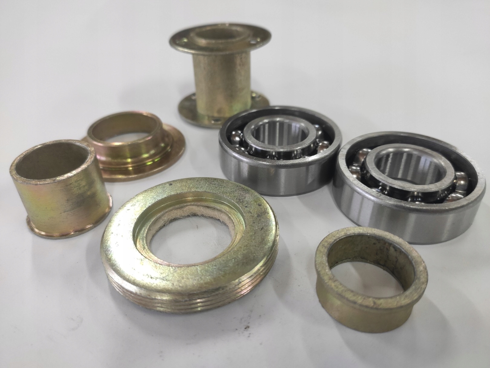 M-72 pouzdra kola distanční náboje ložiska polobuben