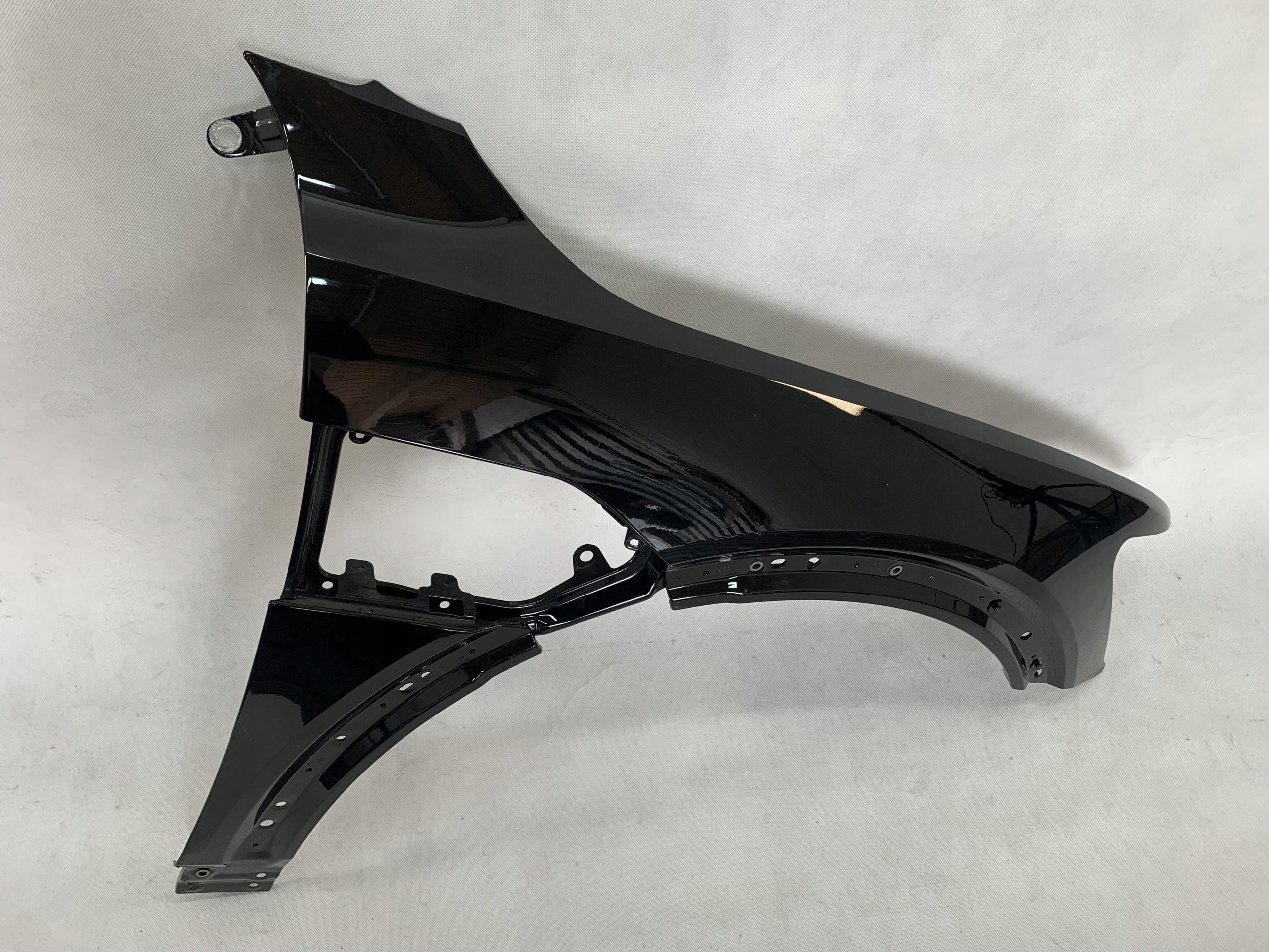parafango Destra Audi Q8 E-Tron 4KE 18-21r q 8 e tron 02.06