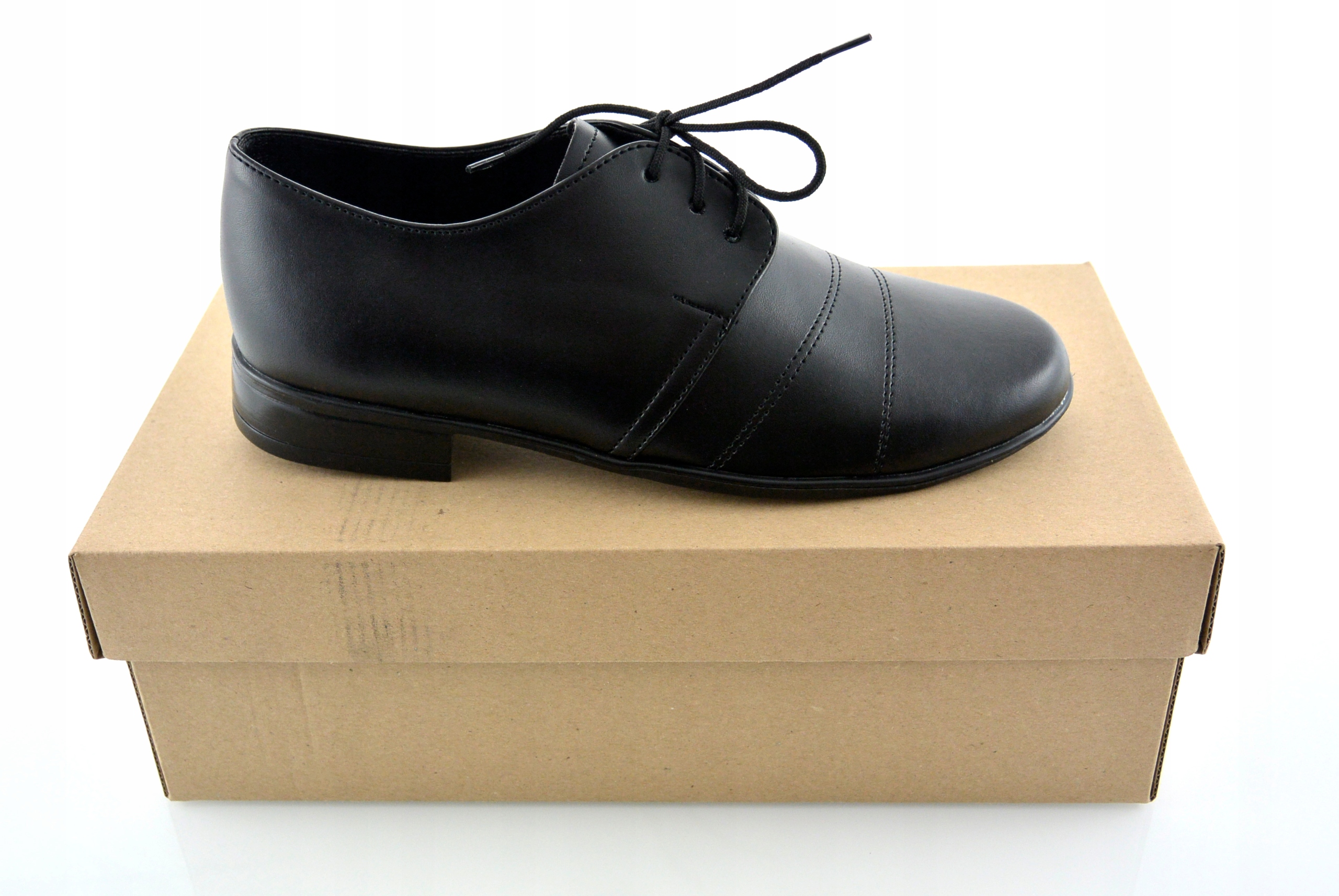 CZARNE CHŁOPIĘCE PÓŁBUTY KOMUNIJNE WIZYTOWE PL r31 Materiał skóra ekologiczna