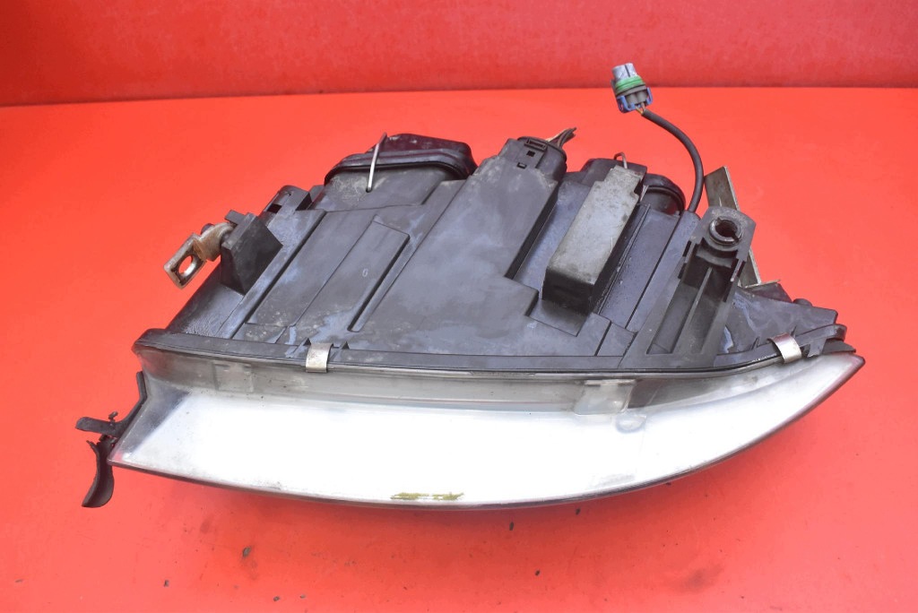 REFLEKTOR right light front lens XENON EU AUDI A6 C5 LIFT 01-04
