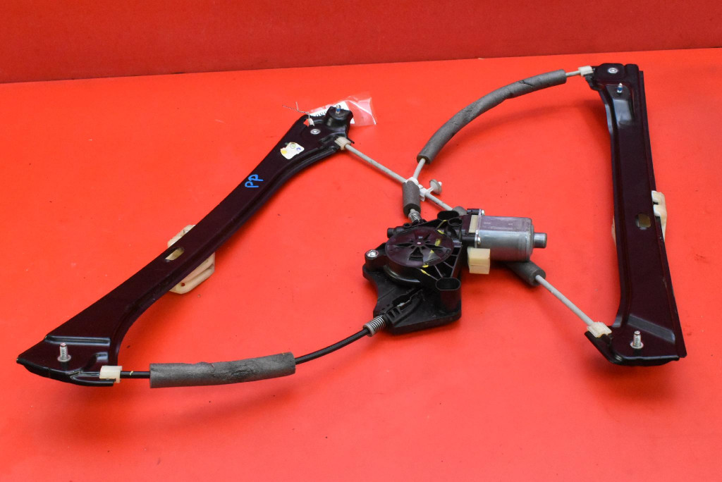 window regulator right front EU 5Q0959802B SKODA SUPERB 3 III HB 15-20