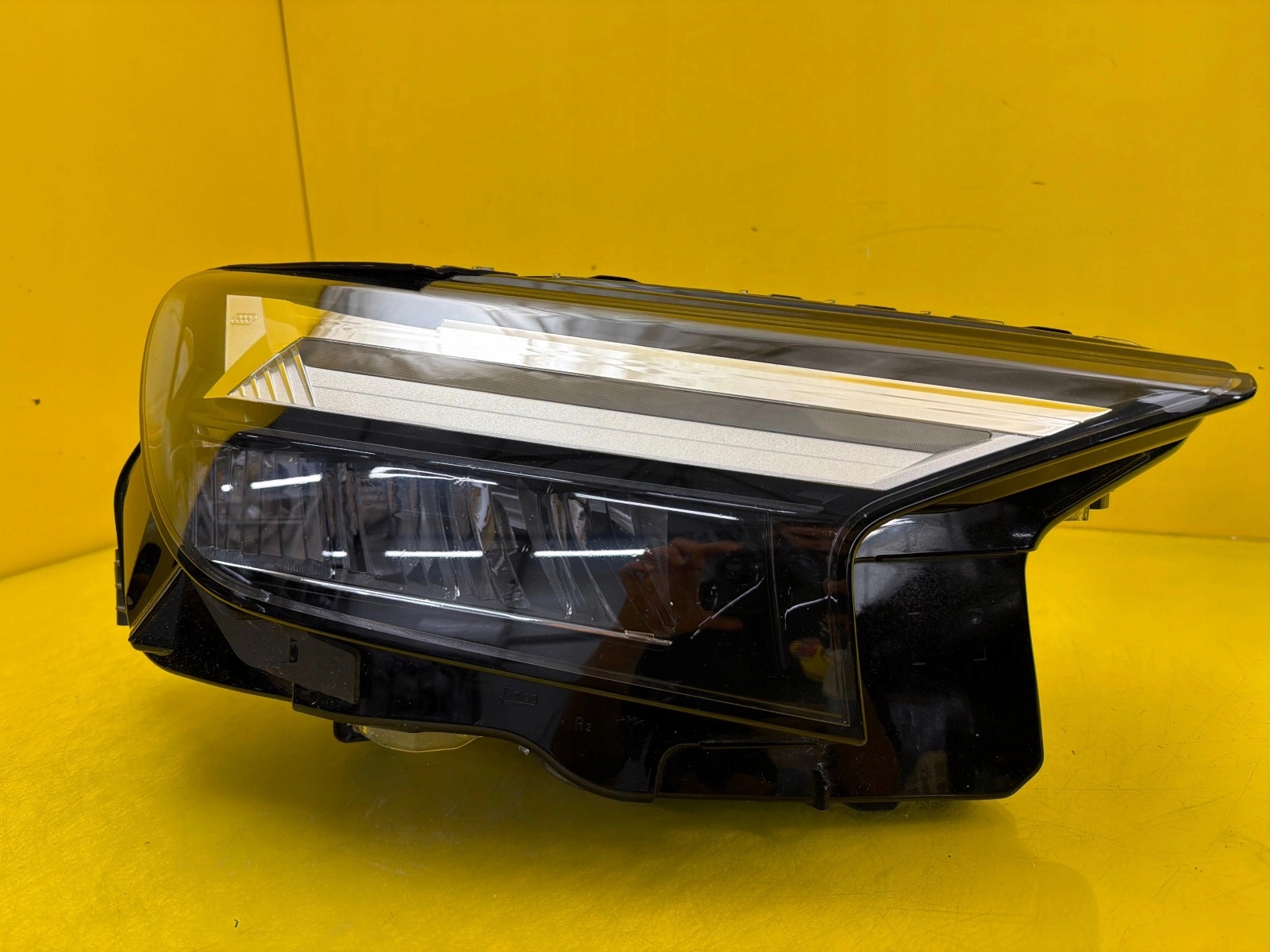 light right Audi Q4 E-Tron Full Led 89A941034