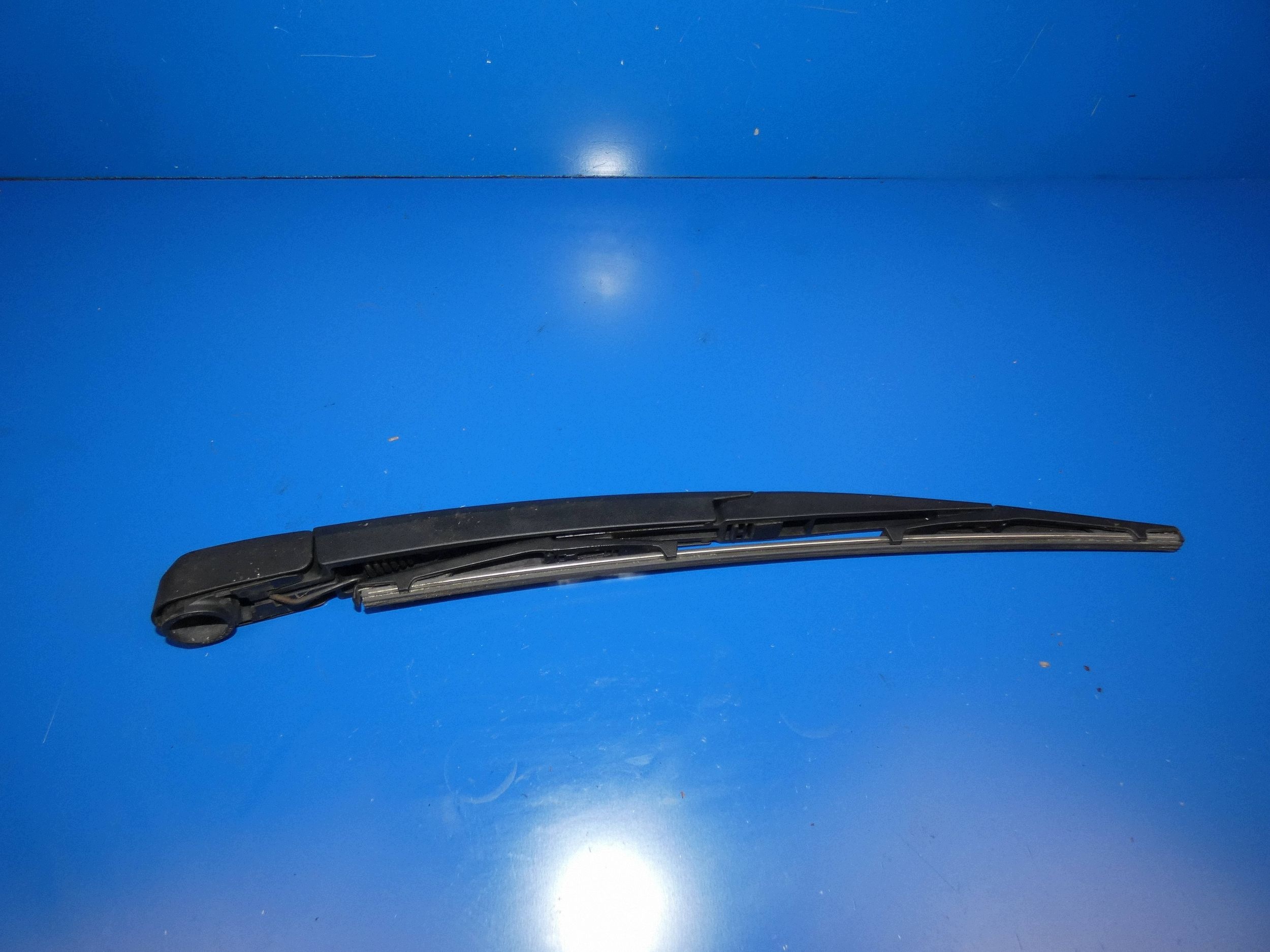 HYUNDAI TUCSON III wiper arm windows bonnet rear part
