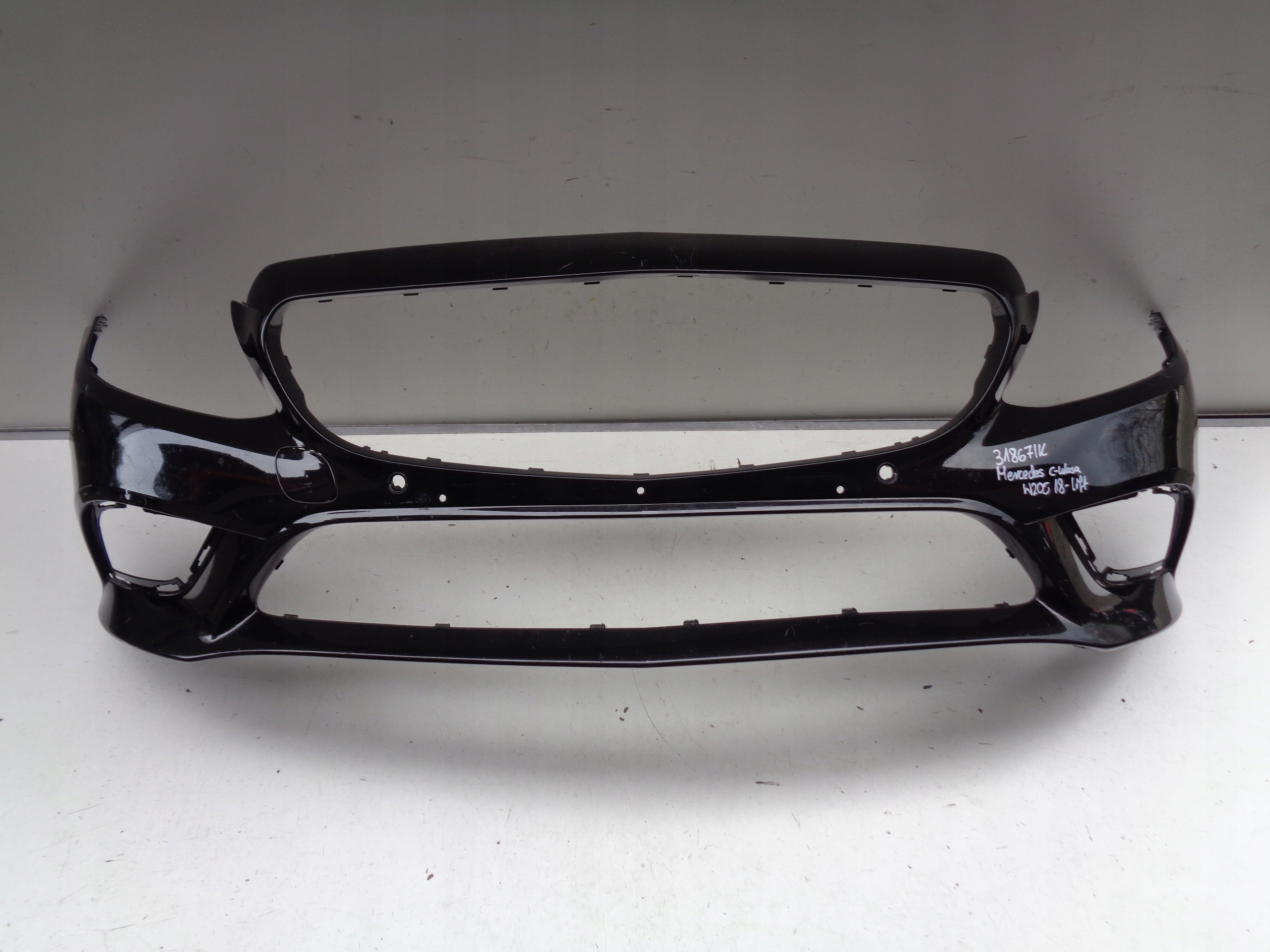 FRONTSTOSSSTANGE MERCEDES C-KLASA W205 18- LIFT NR 31867