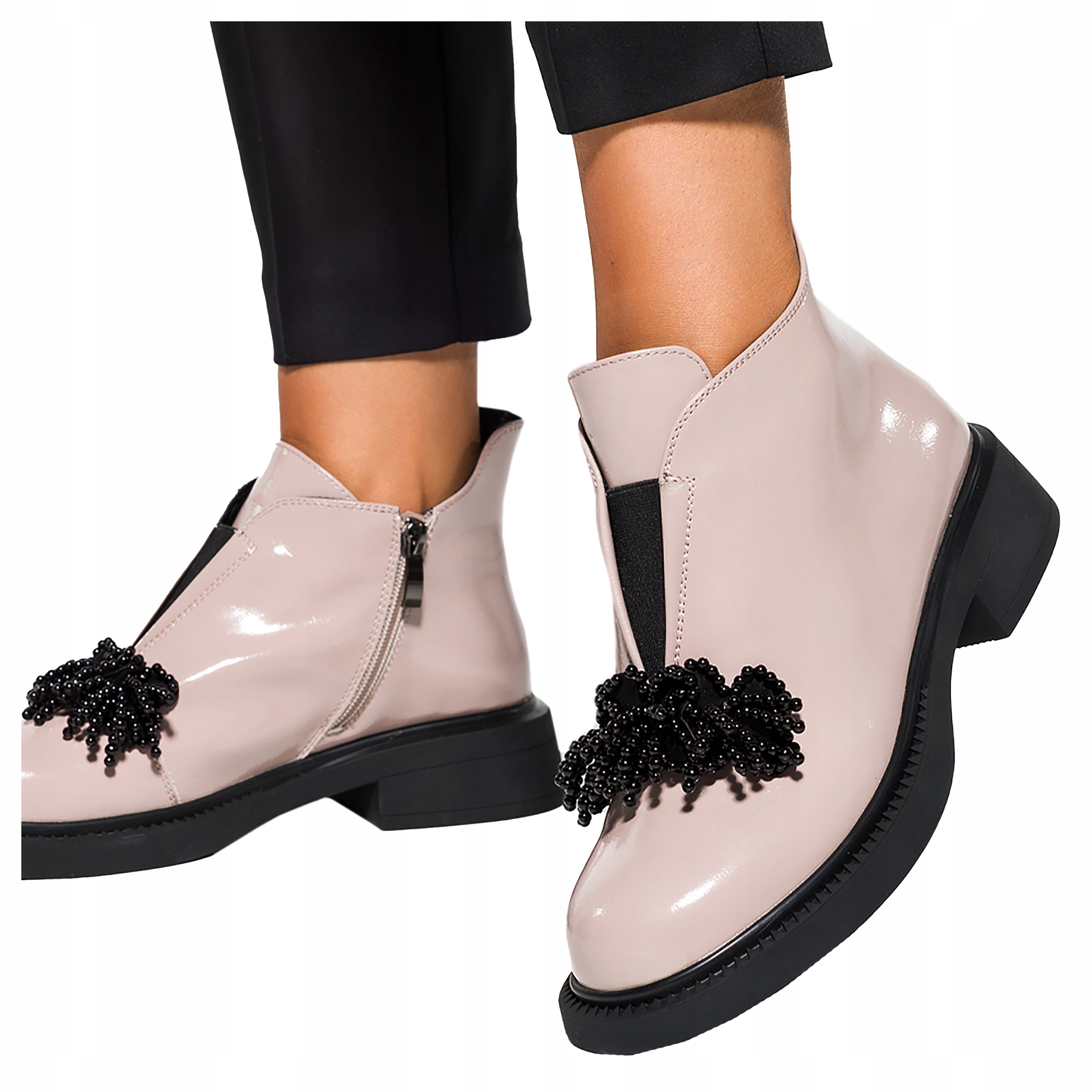 Kožené Kotníkové Boty Béžové Lakované Módní Ozdobné Korálky Dámské vel 36