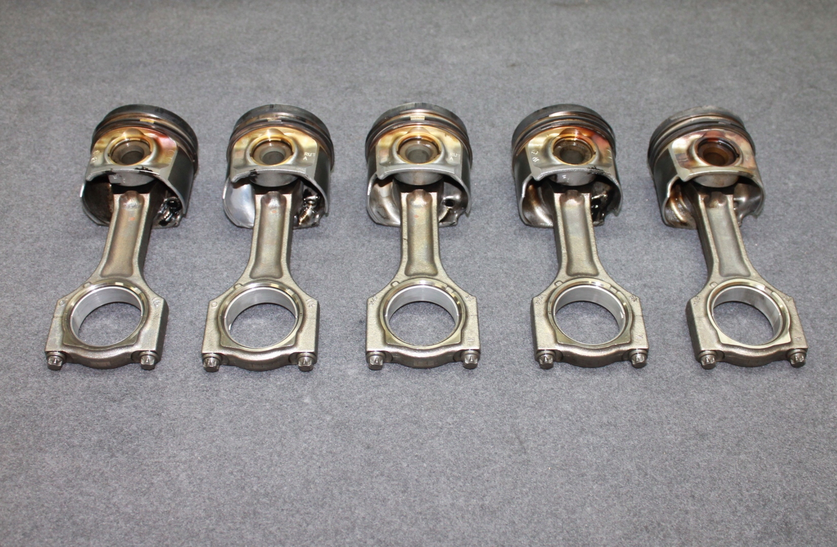 BMW G30 G11 G01 G05 3.0D 4.0D B57D30 piston connecting rod