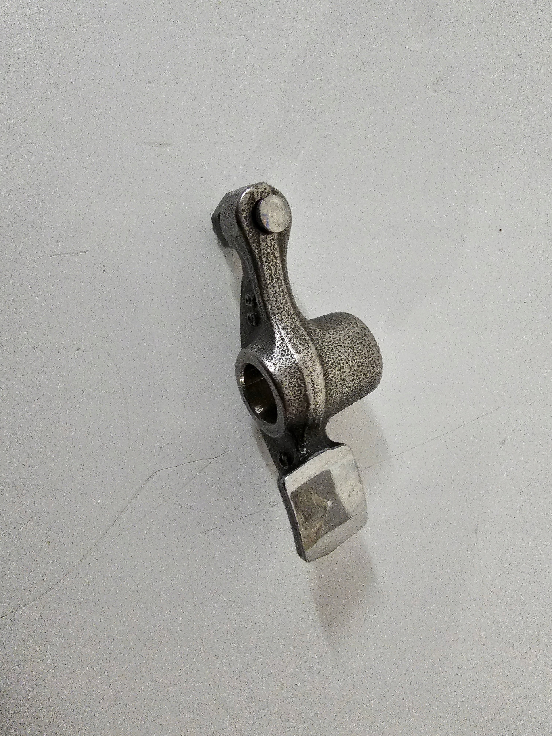 Honda cbr 125 JC 34 dzwigienka zaworowa