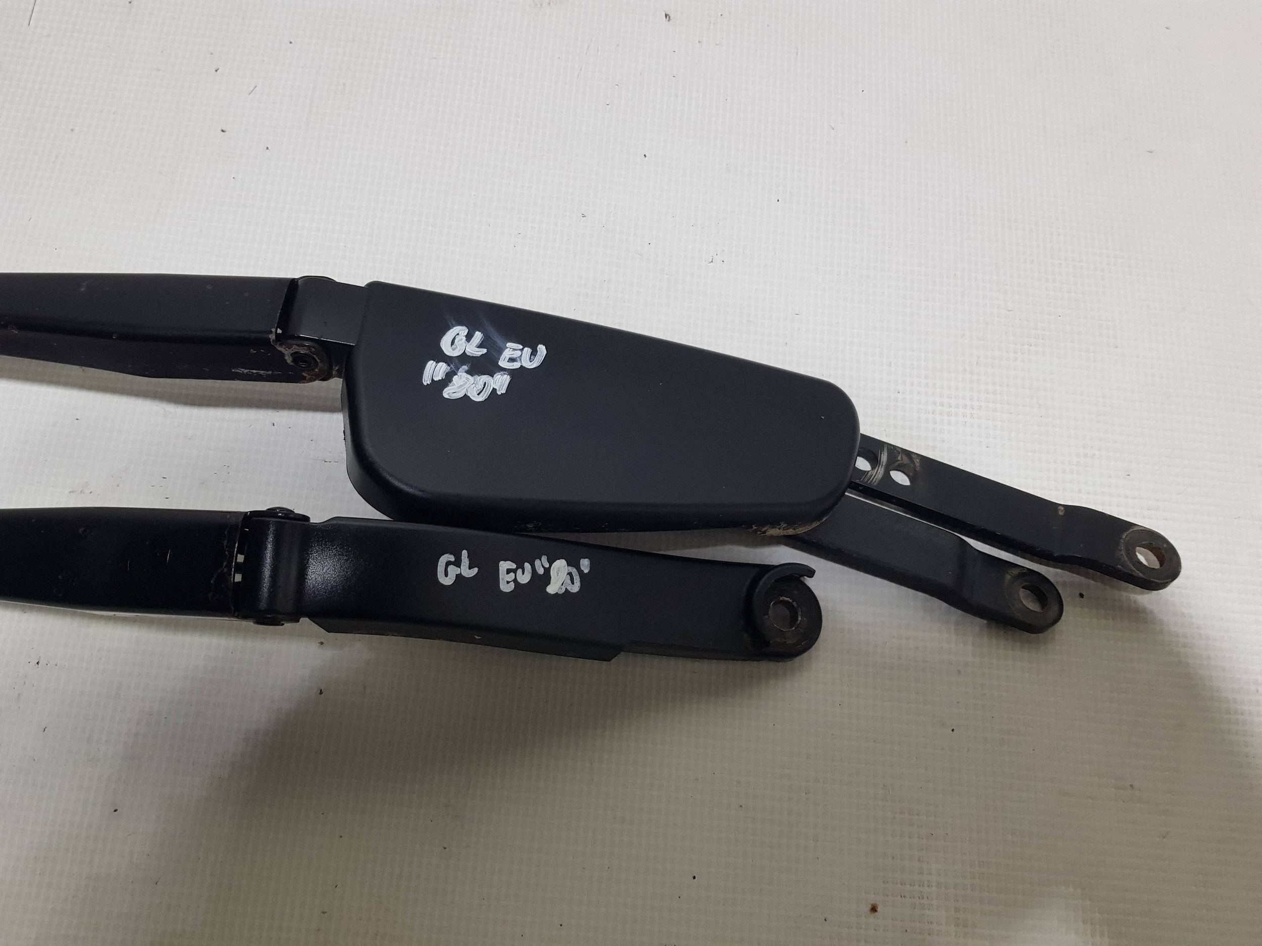 wiper arm front right left KOMLET EUROPA MERCEDES GL X164