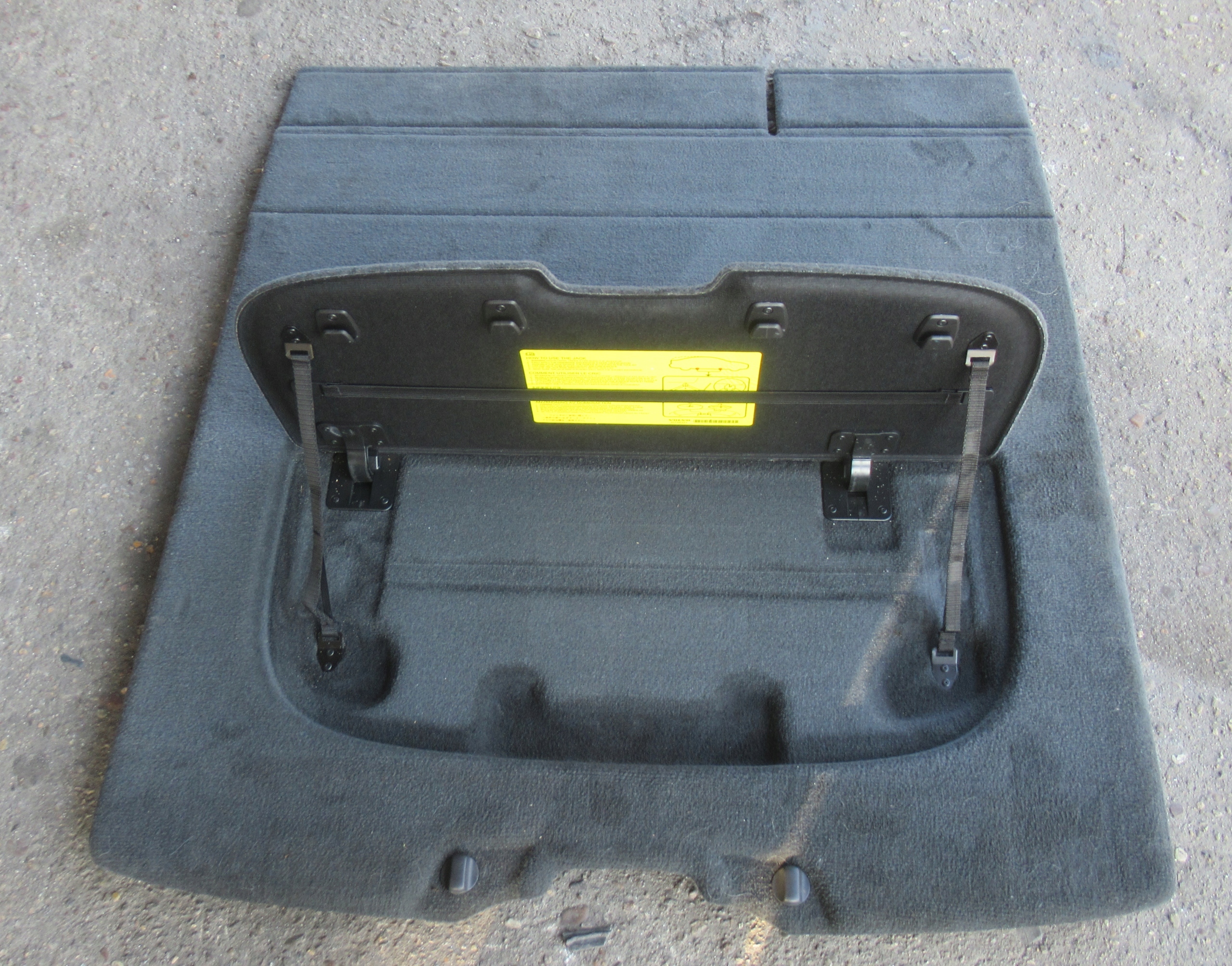 VOLVO V50 2.4 D 06R floor boot 39870018