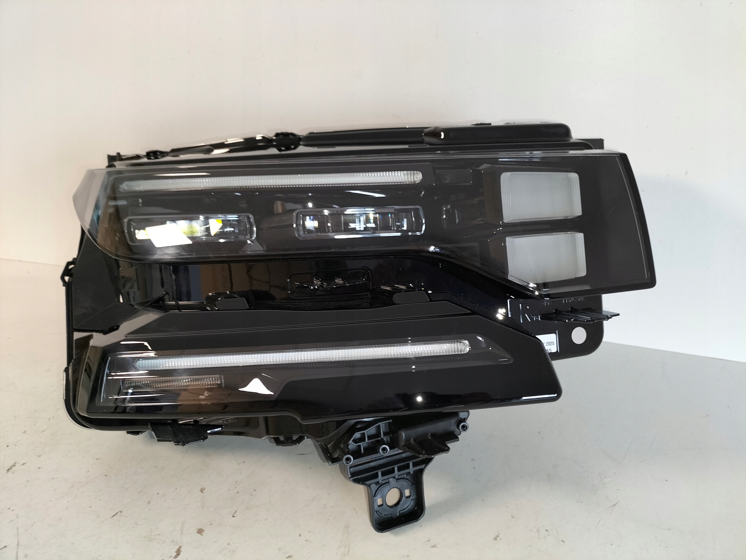light front reflektor right CITROEN C5 e-C5 AIRCROSS II 25- FULL LED