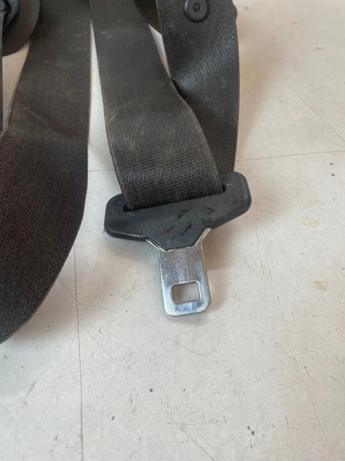 tension belt safety adjuster front front right Opel Astra V K