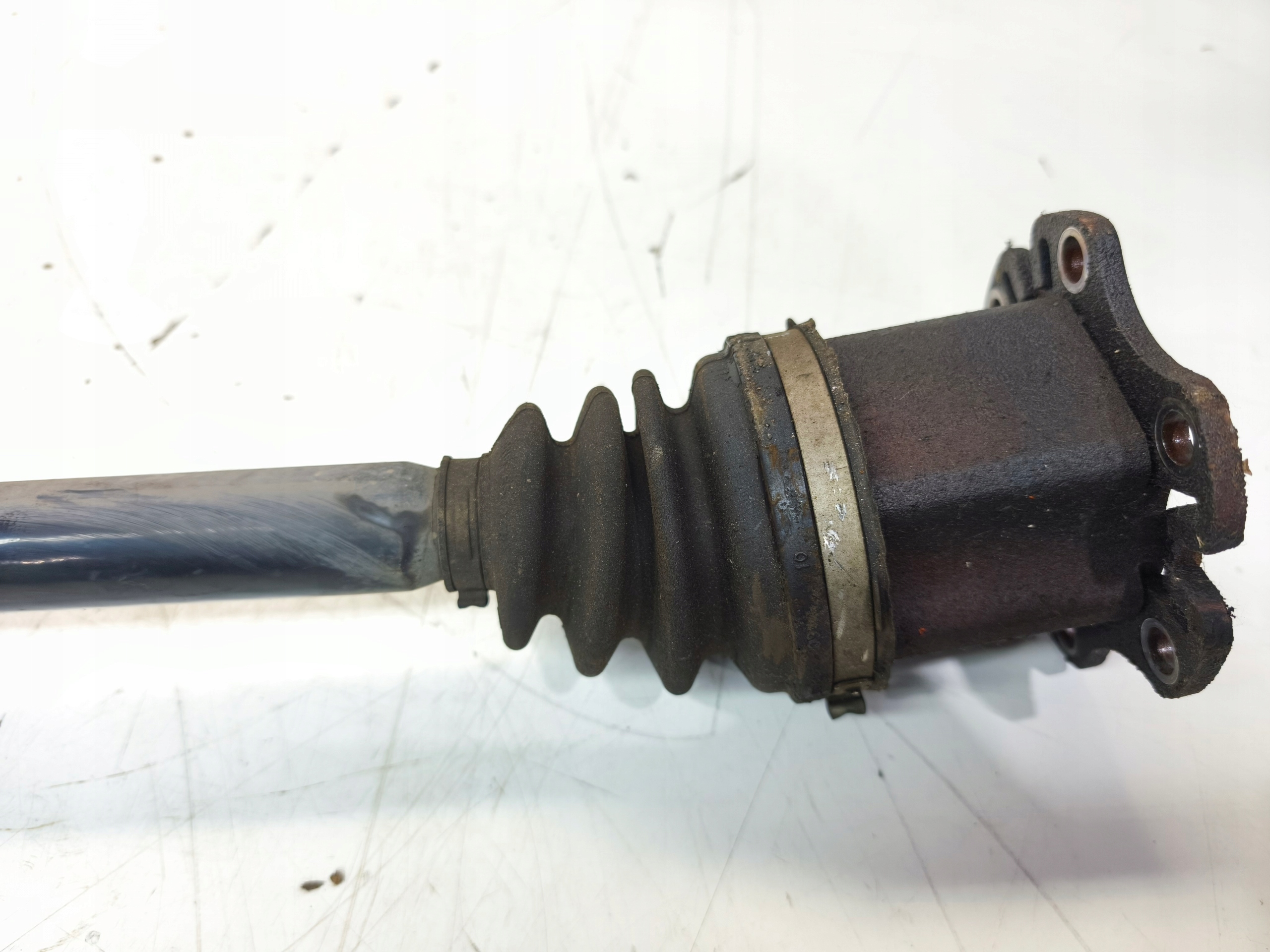 semi-axis right front right front AUDI A6 C6 4F0407272H