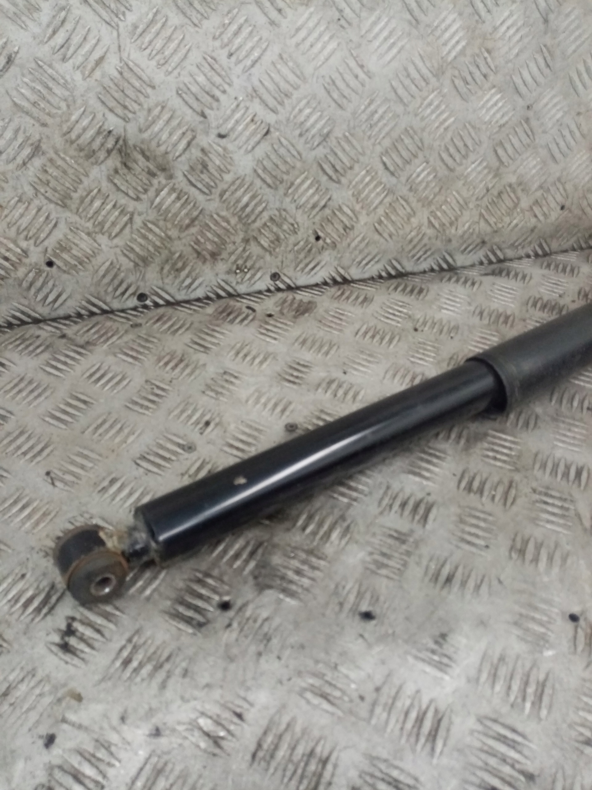 shock absorber front front MERCEDES-BENZ E-KLASA W210