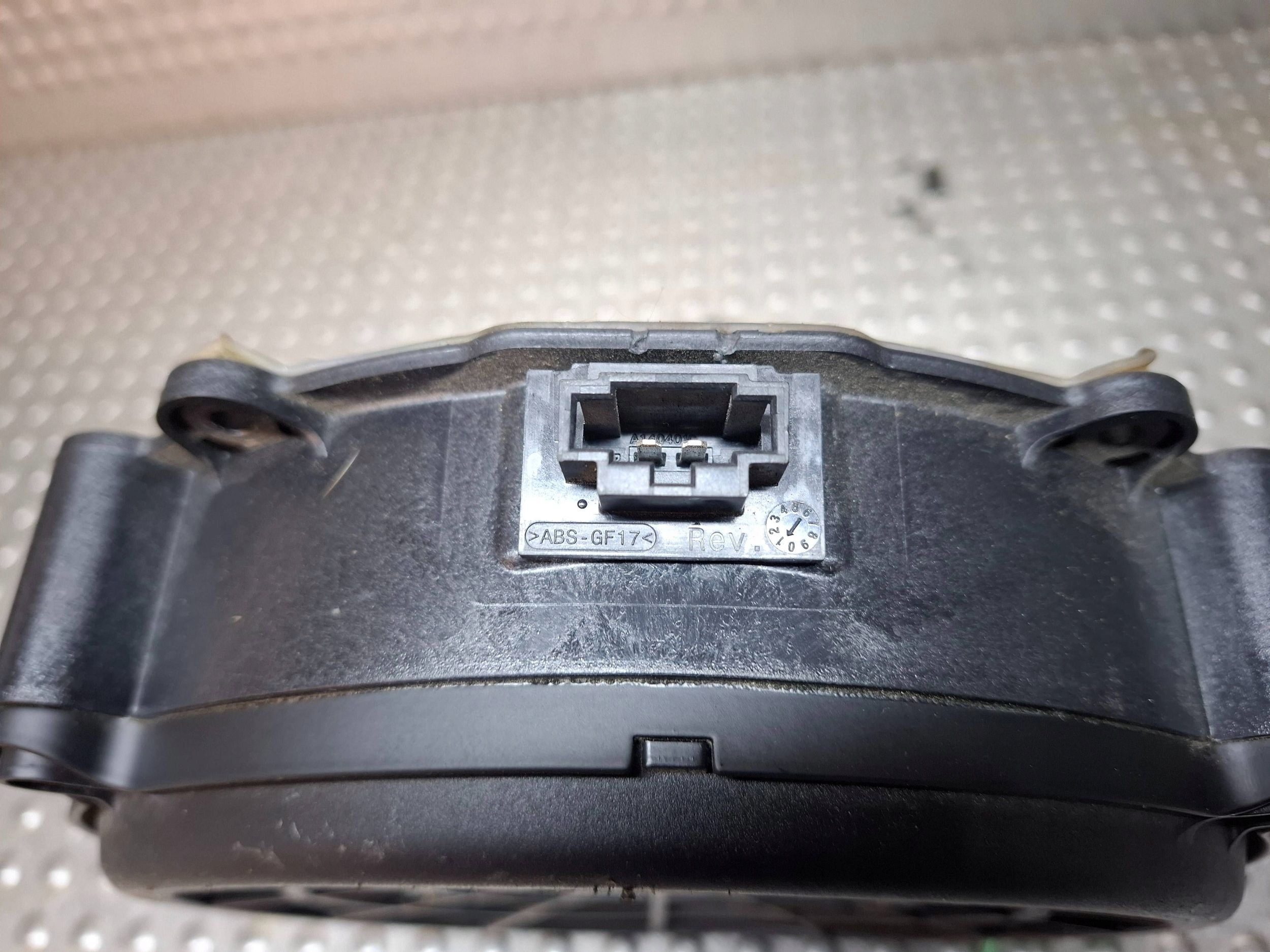 speaker NISKOTONOWY 4J3035415 AUDI E-TRON GT