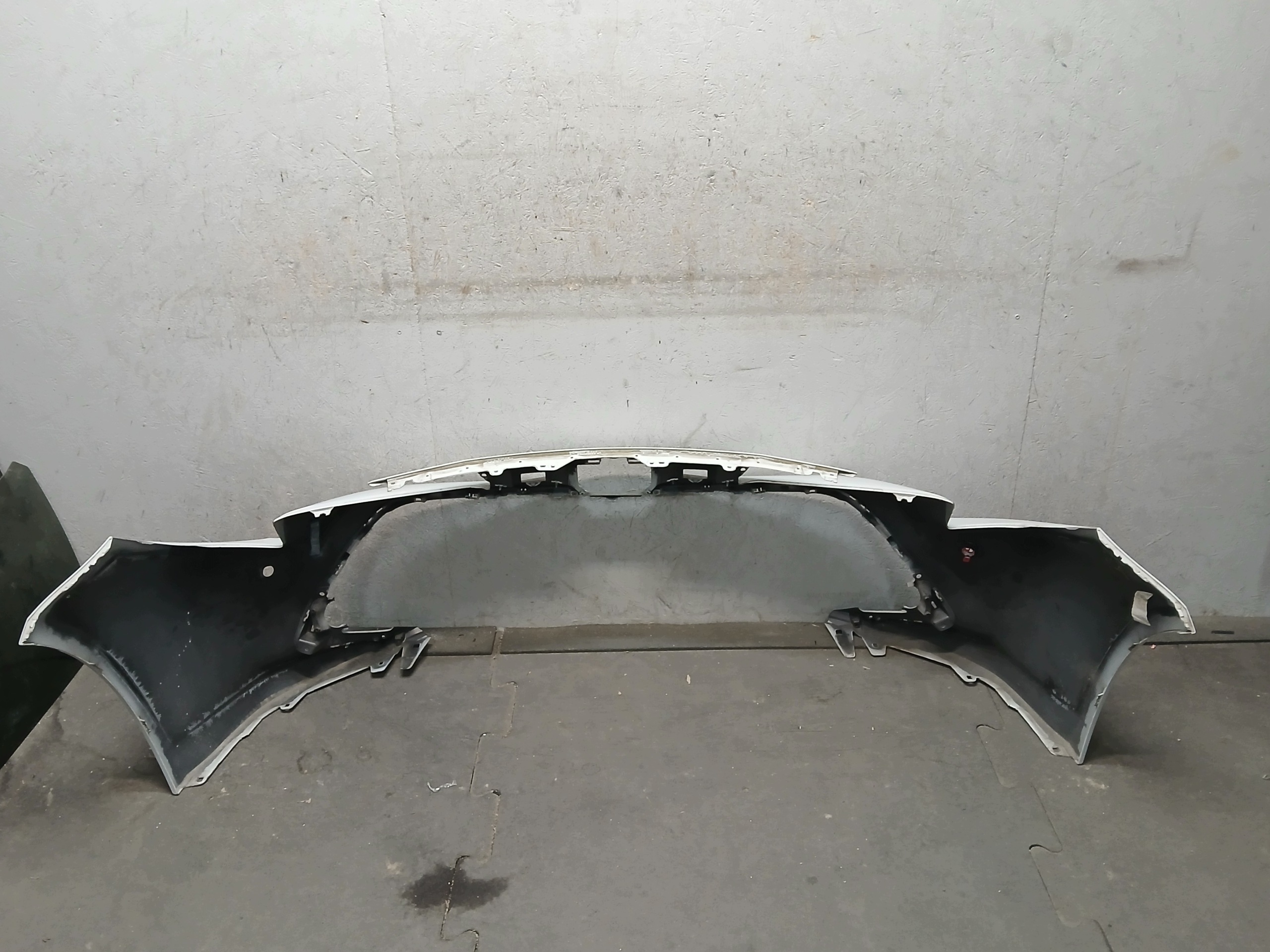 bumper front TOYOTA COROLLA E21 HB KOMBI GR SPORT