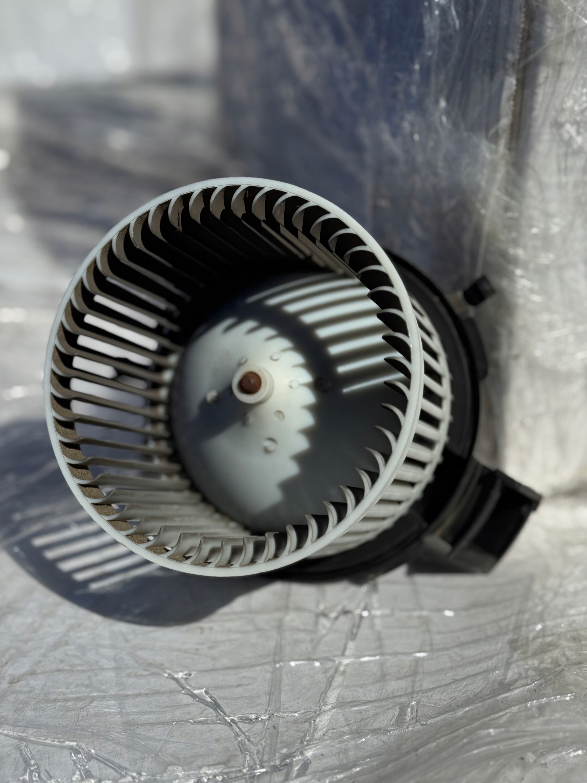 FIAT 500 tOPENÍ ventilátor klími vnitra