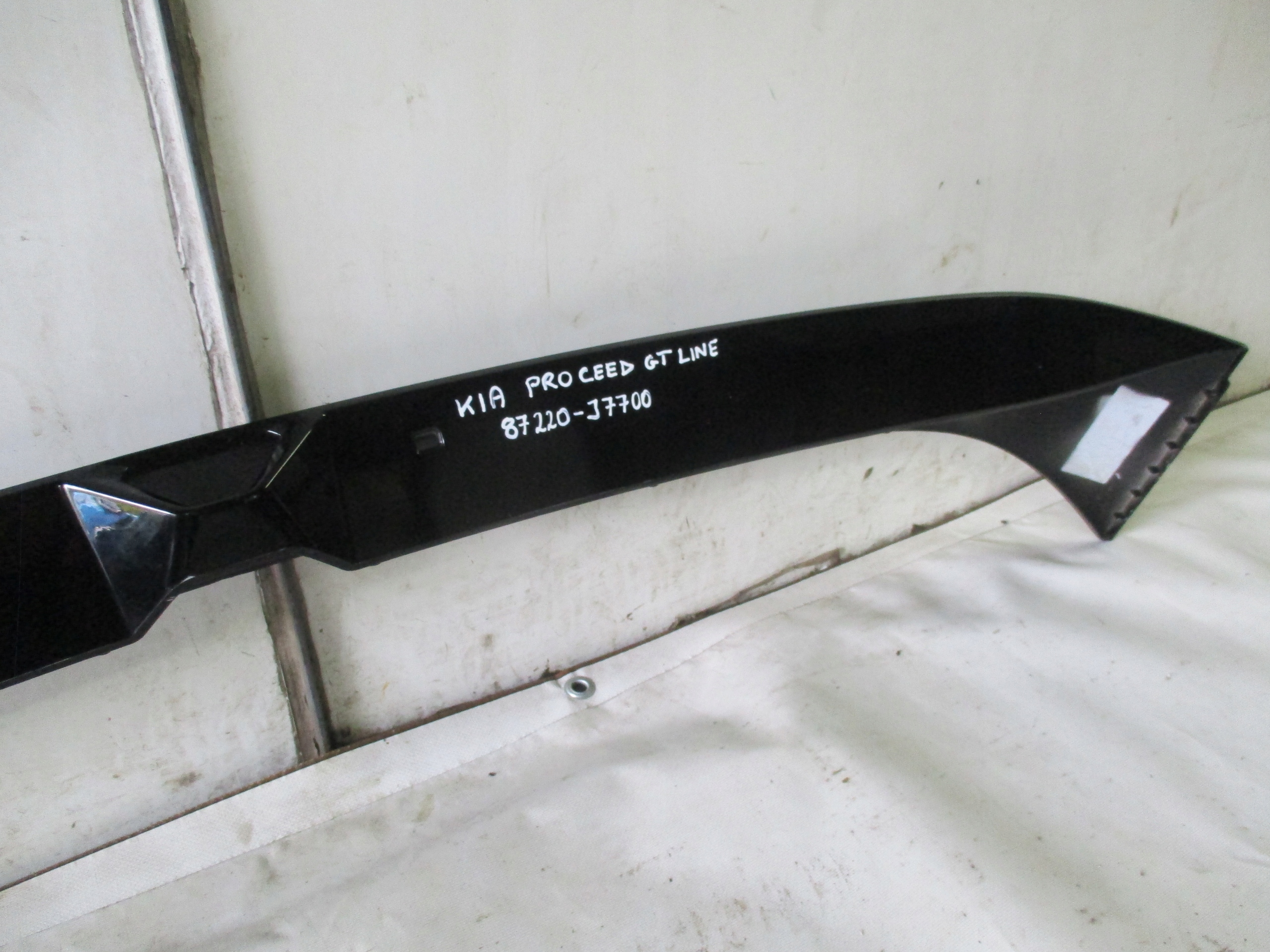 Spoiler bonnet Kia Pro Ceed GT- Line 87220-J7700