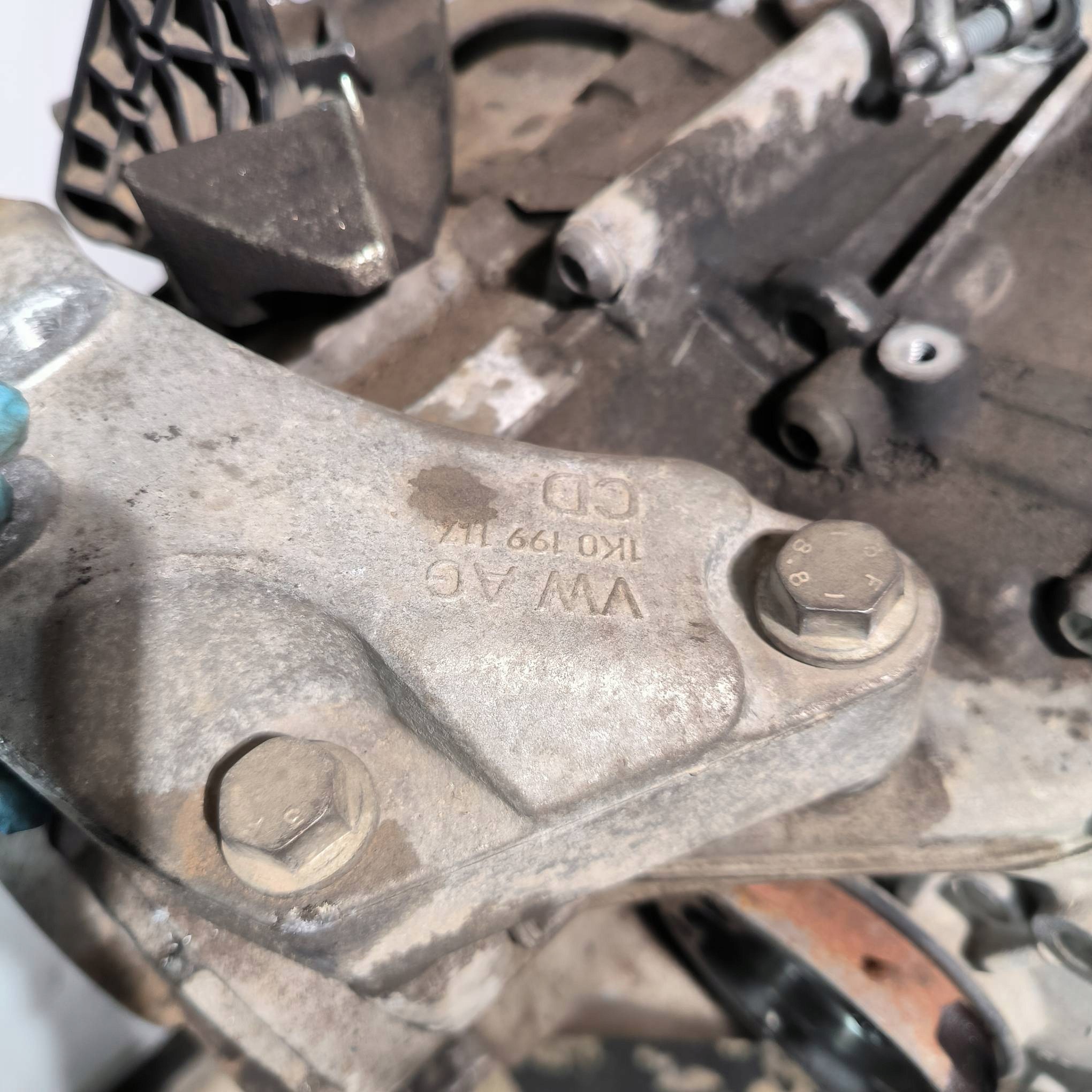 getriebe QFZ 2.0 TDI VOLKSWAGEN PASSAT B8