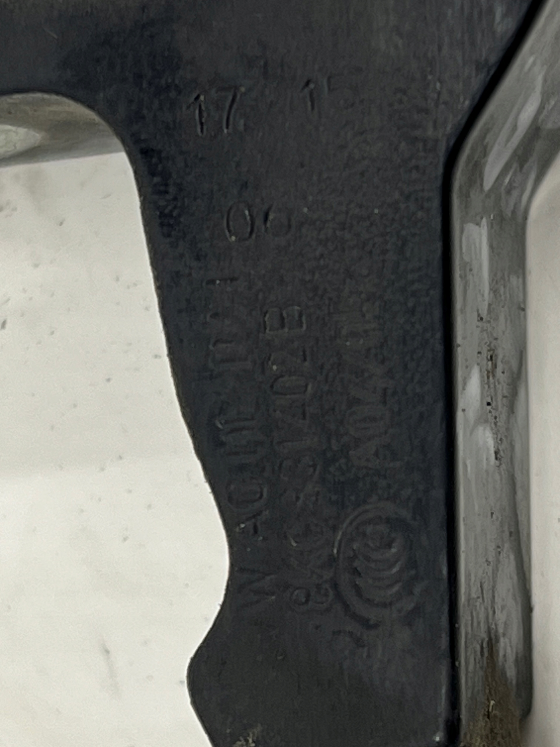 AUDI A4 B8 KOMBI AVANT LY9B hinges door right front PARA KOMPLET