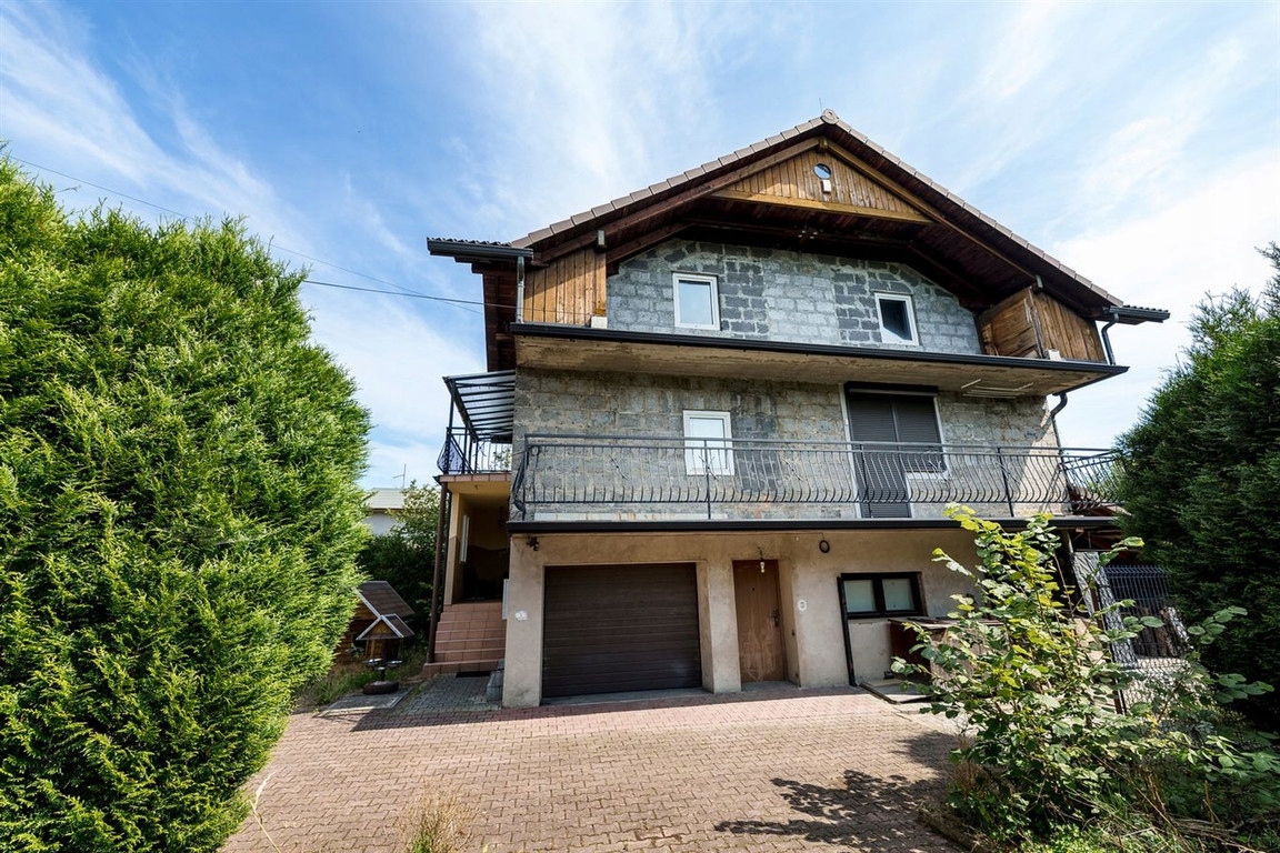 Dom, Kęty, Kęty, Oświęcimski, 180 m²
