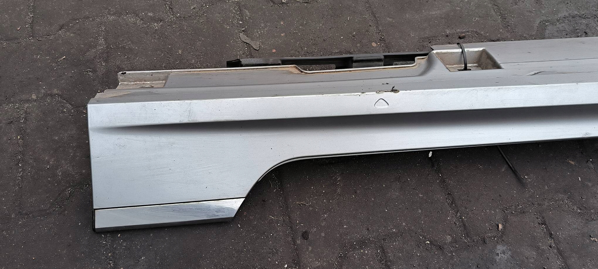 threshold left VOLKSWAGEN PASSAT B8