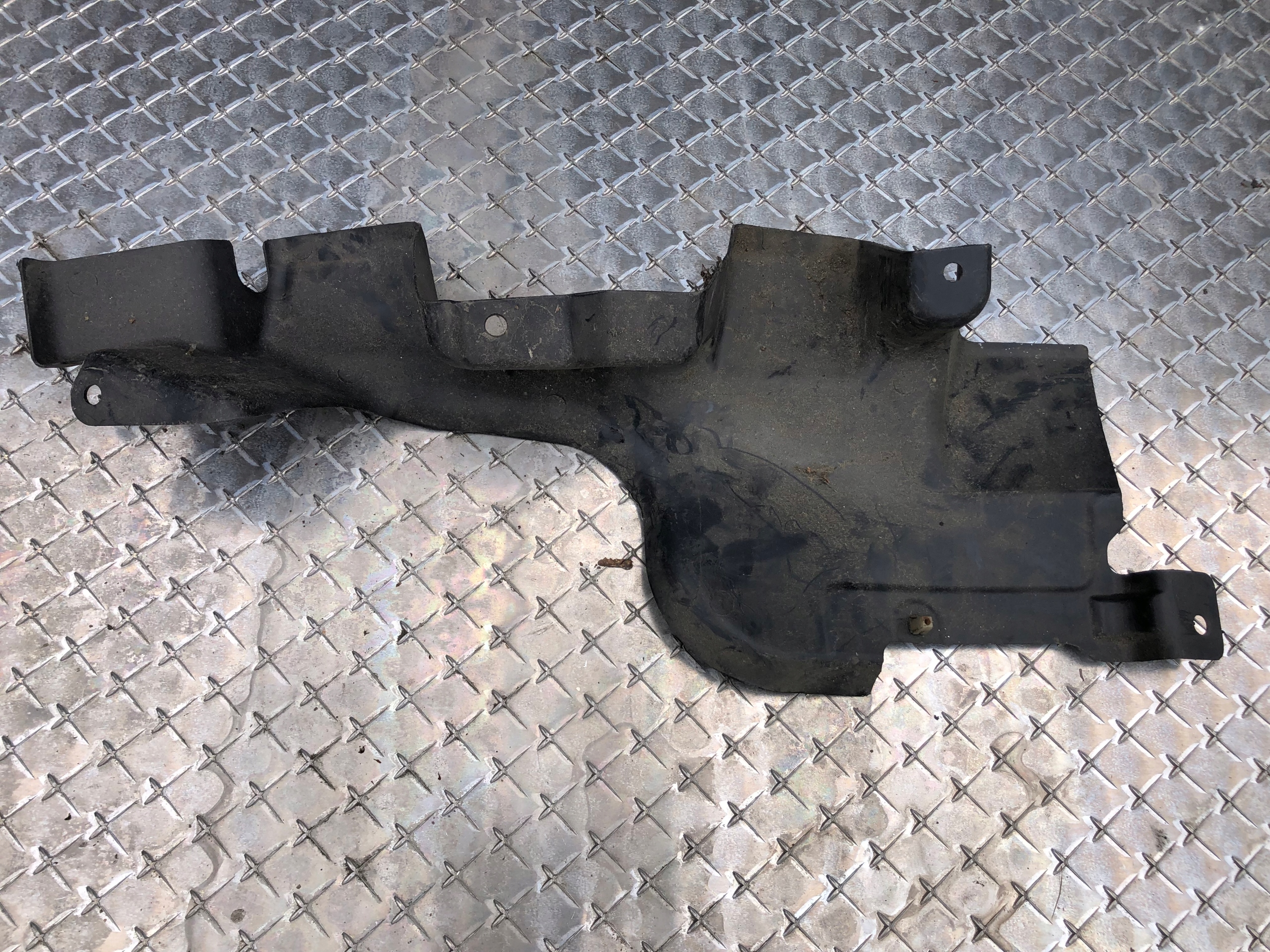 cover chassis VW T5 7H0825211D