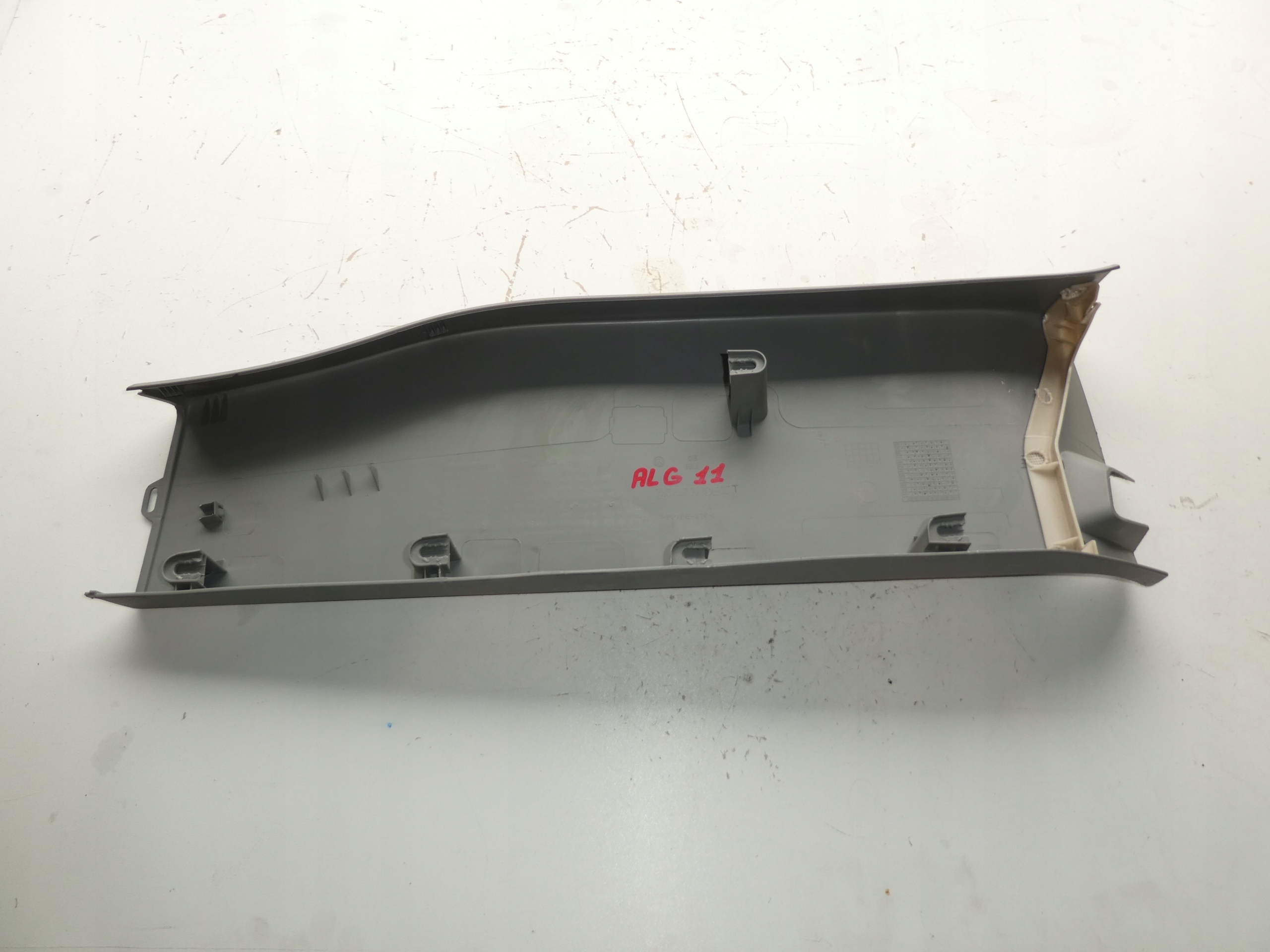 BLENDE ABDECKUNG SLUPKA RECHTS VW TRANSPORTER T6 7E0867292