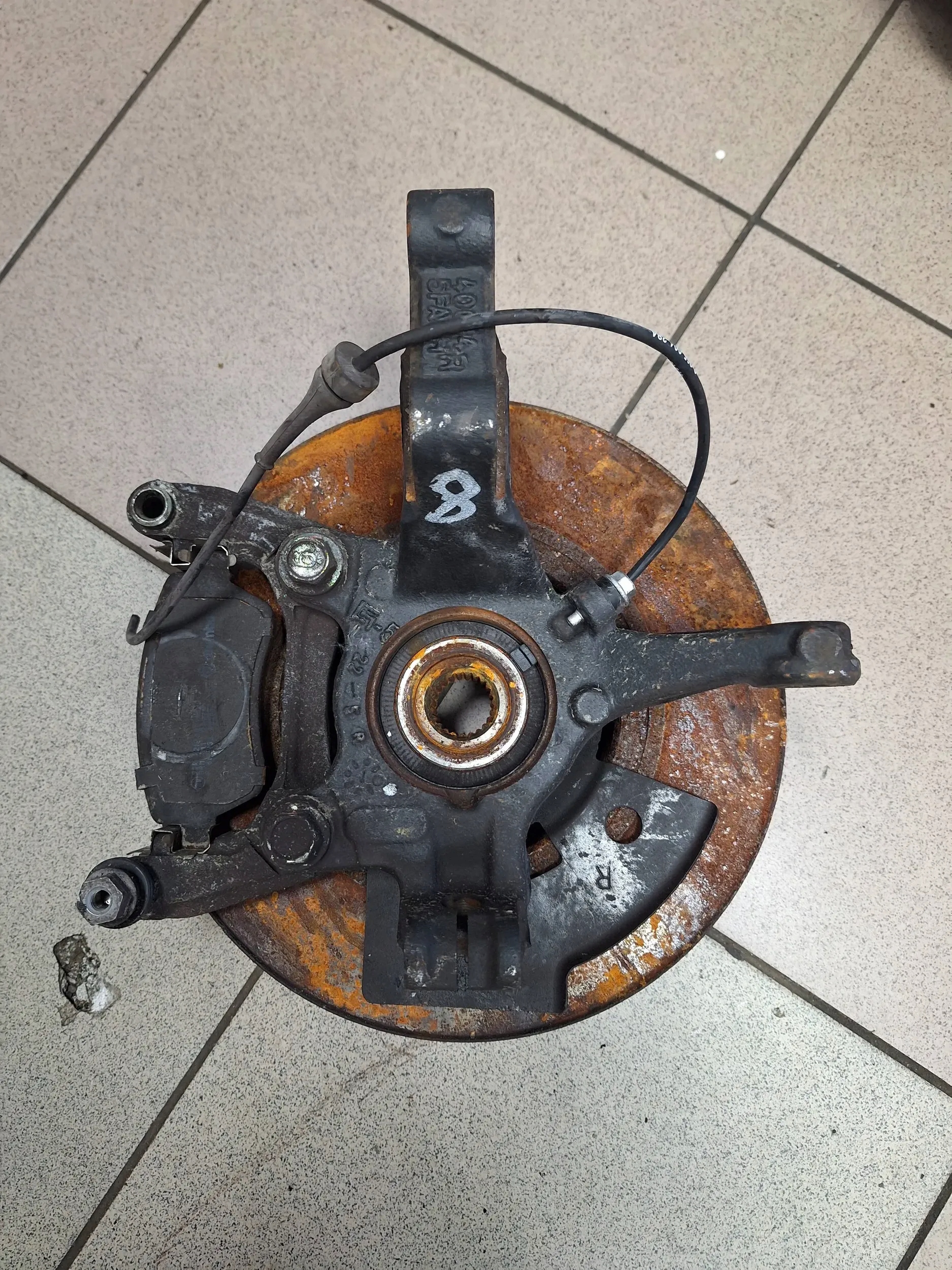 swing right front Nissan Micra K14 16