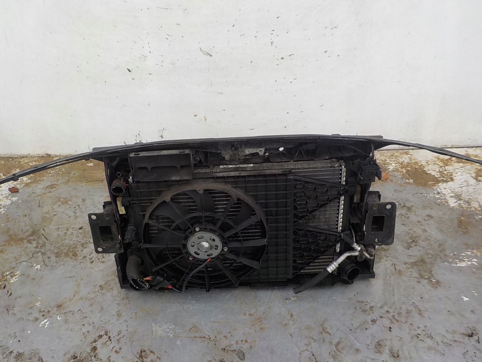 265 SKODA FABIA II LIFT 1.4 TDI support panel for radiators sider radiator