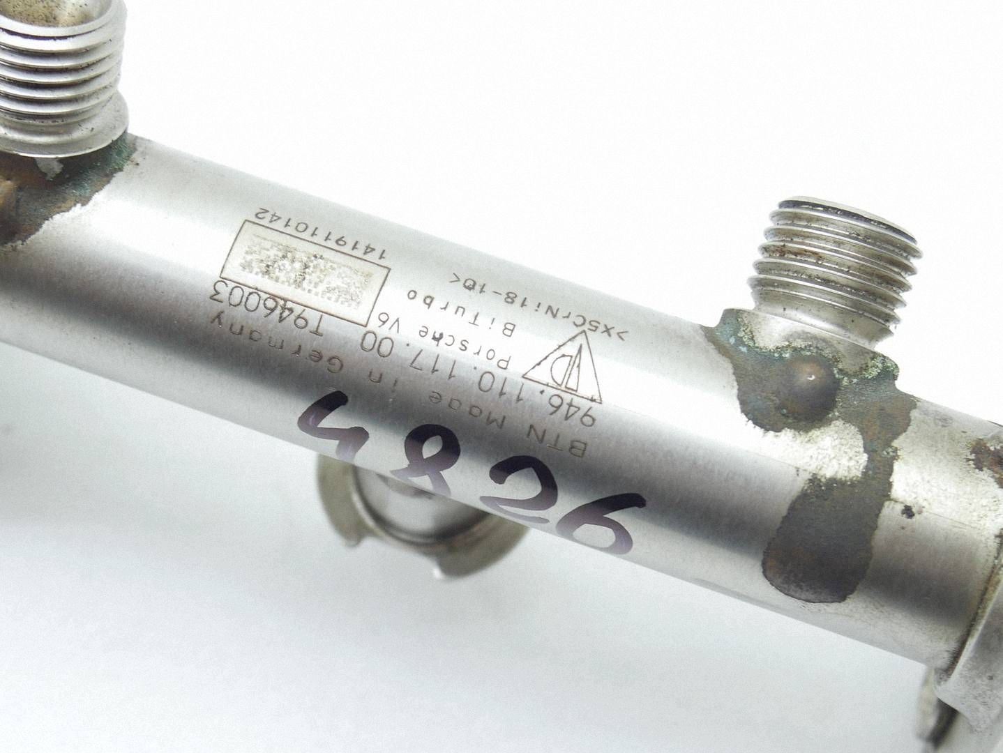 injection ramp of the fuel PORSCHE MACAN 95B 3.6 TURBO 94611011700