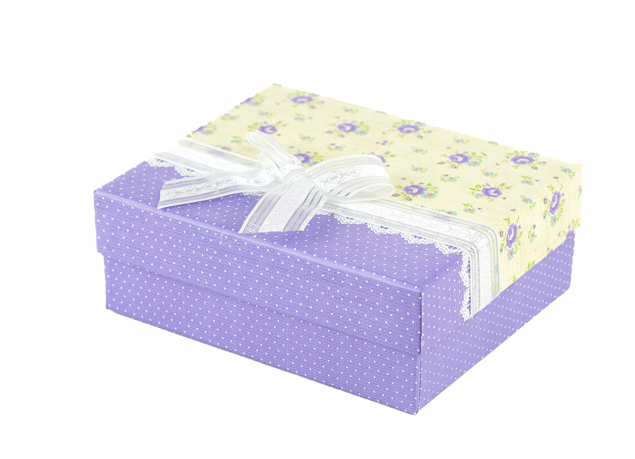 

Pudełko ozdobne prezentowe 14,5x11,5x5,5 P267