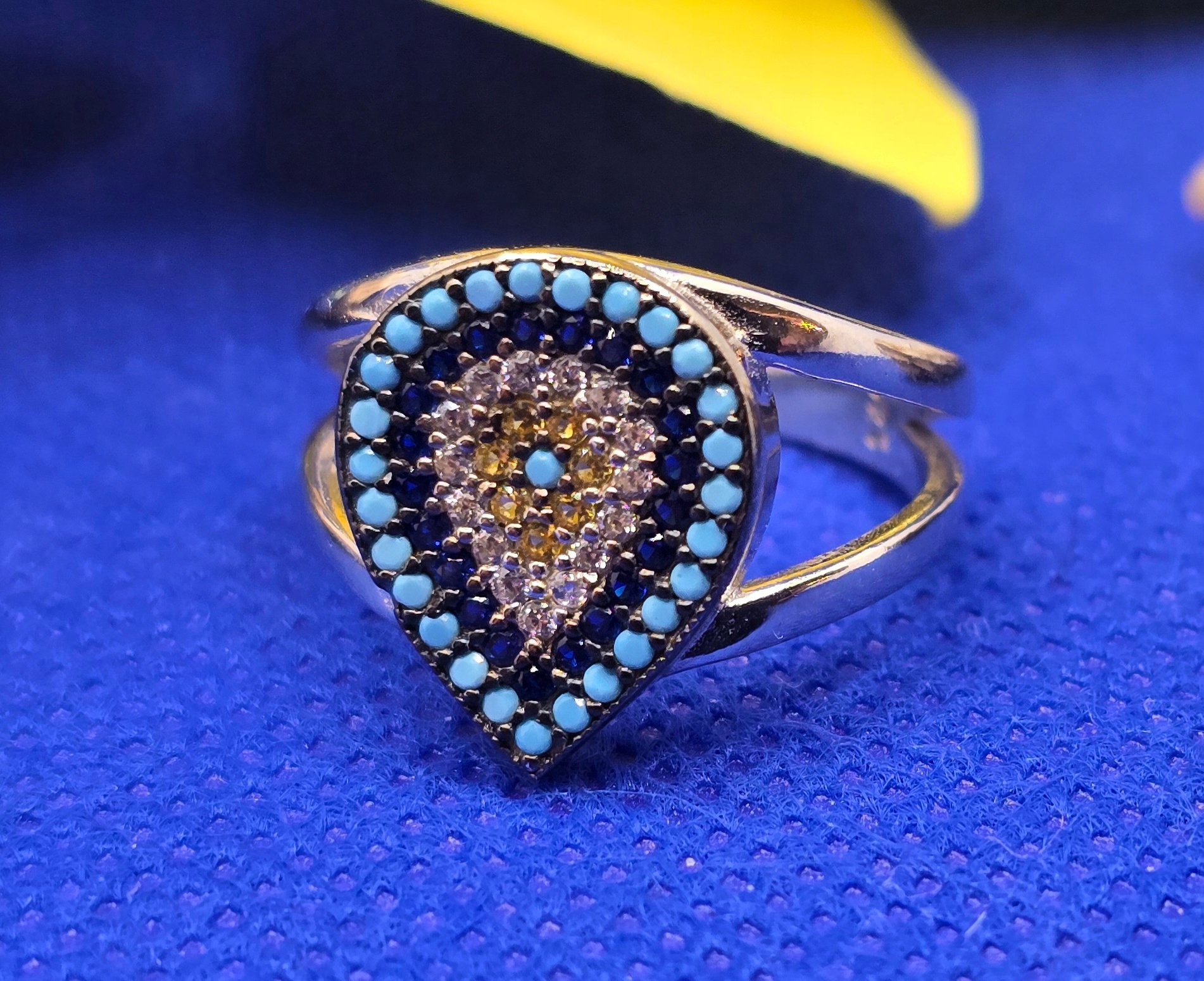 Módní Stříbrný Prstýnek Se Zirkony PR.925 3,41 g