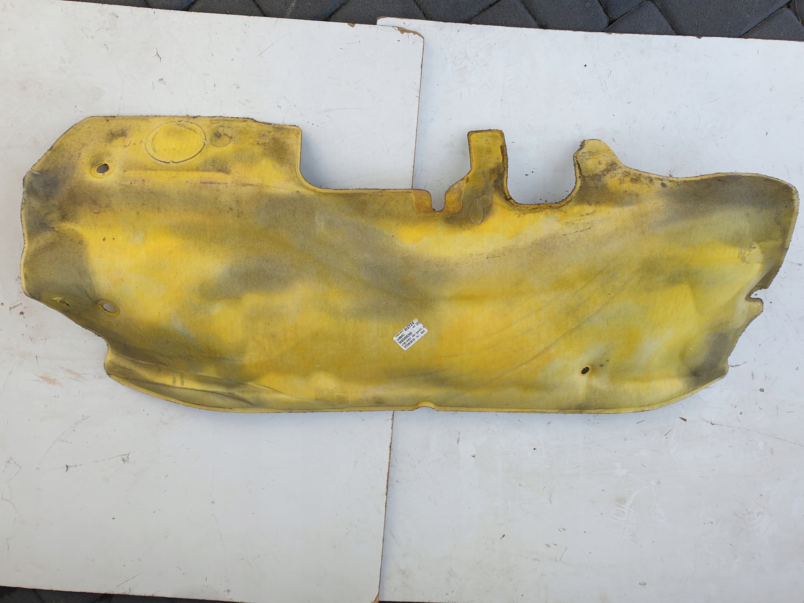 hangszigetelő KOMORY a motrot CITROEN C3 II 2010- 9683666580