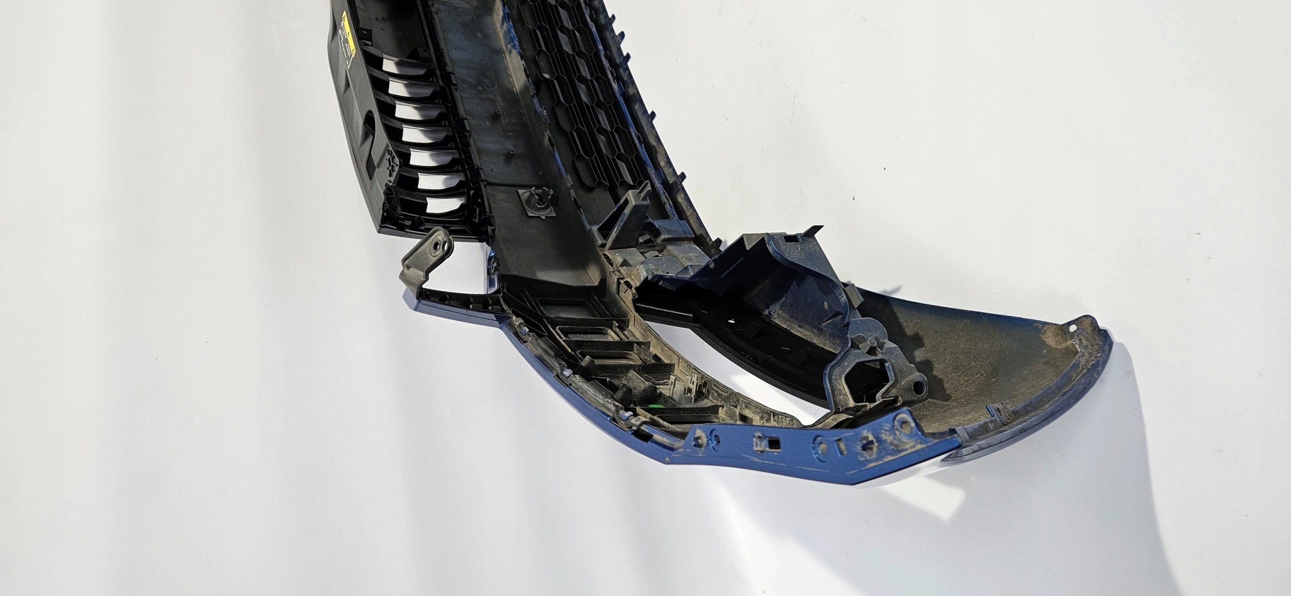 front bumper grille SKODA OCTAVIA III LIFT 16- original 5E0807221N
