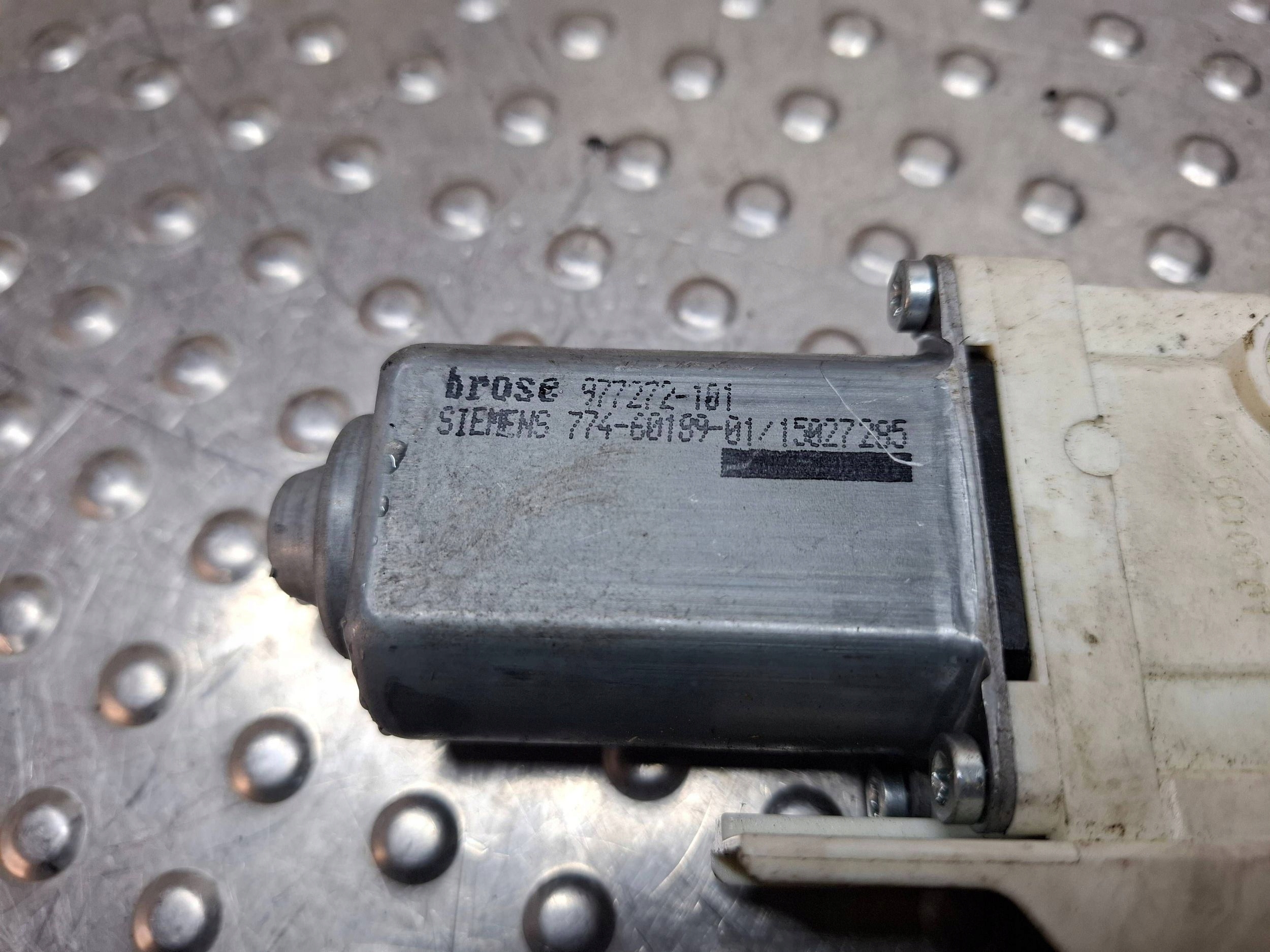 mini motor control unit windows right front 4L0959802B AUDI Q7 4L