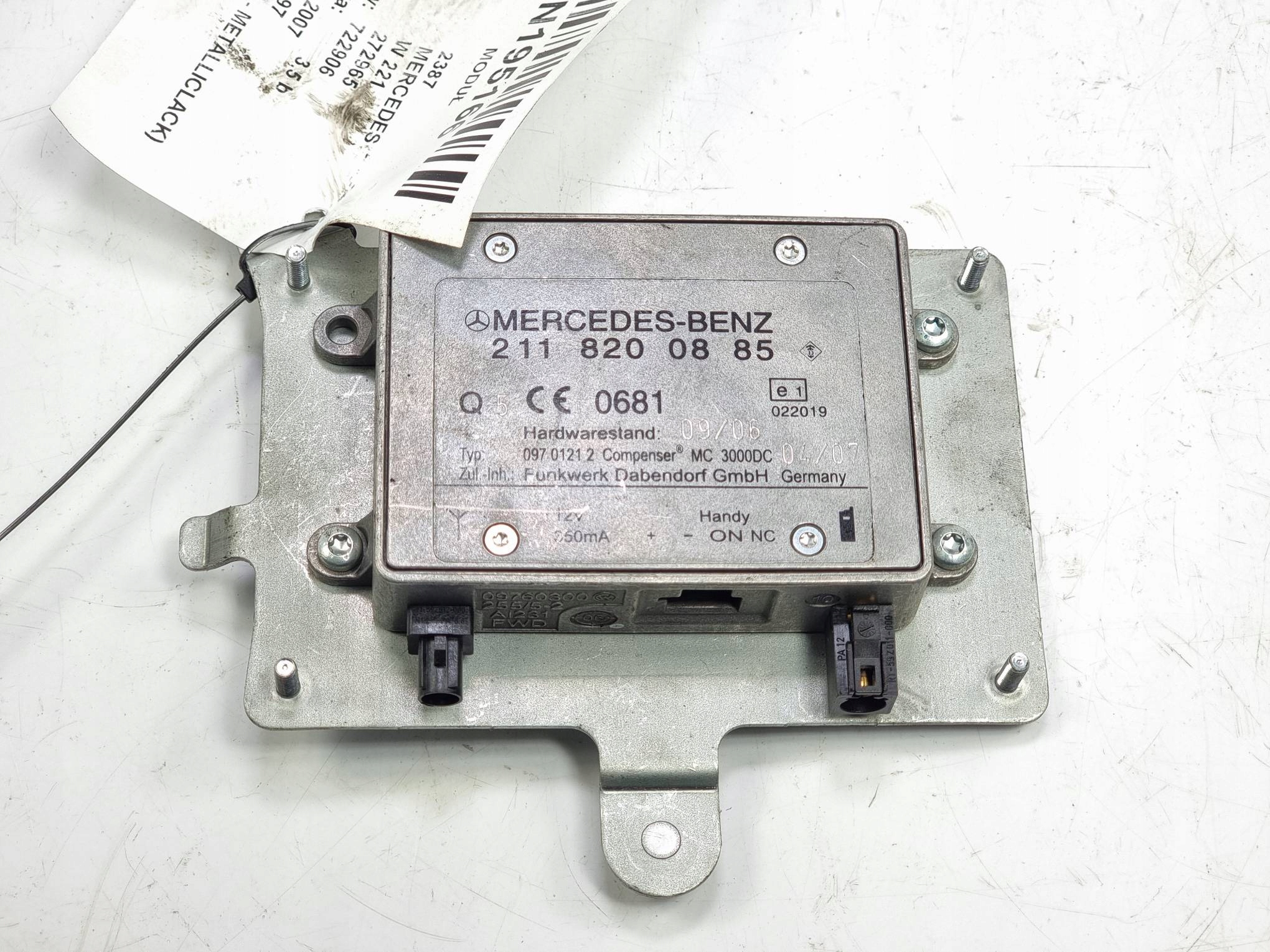 amplifier ANTENY 2118200885 MERCEDES W 221