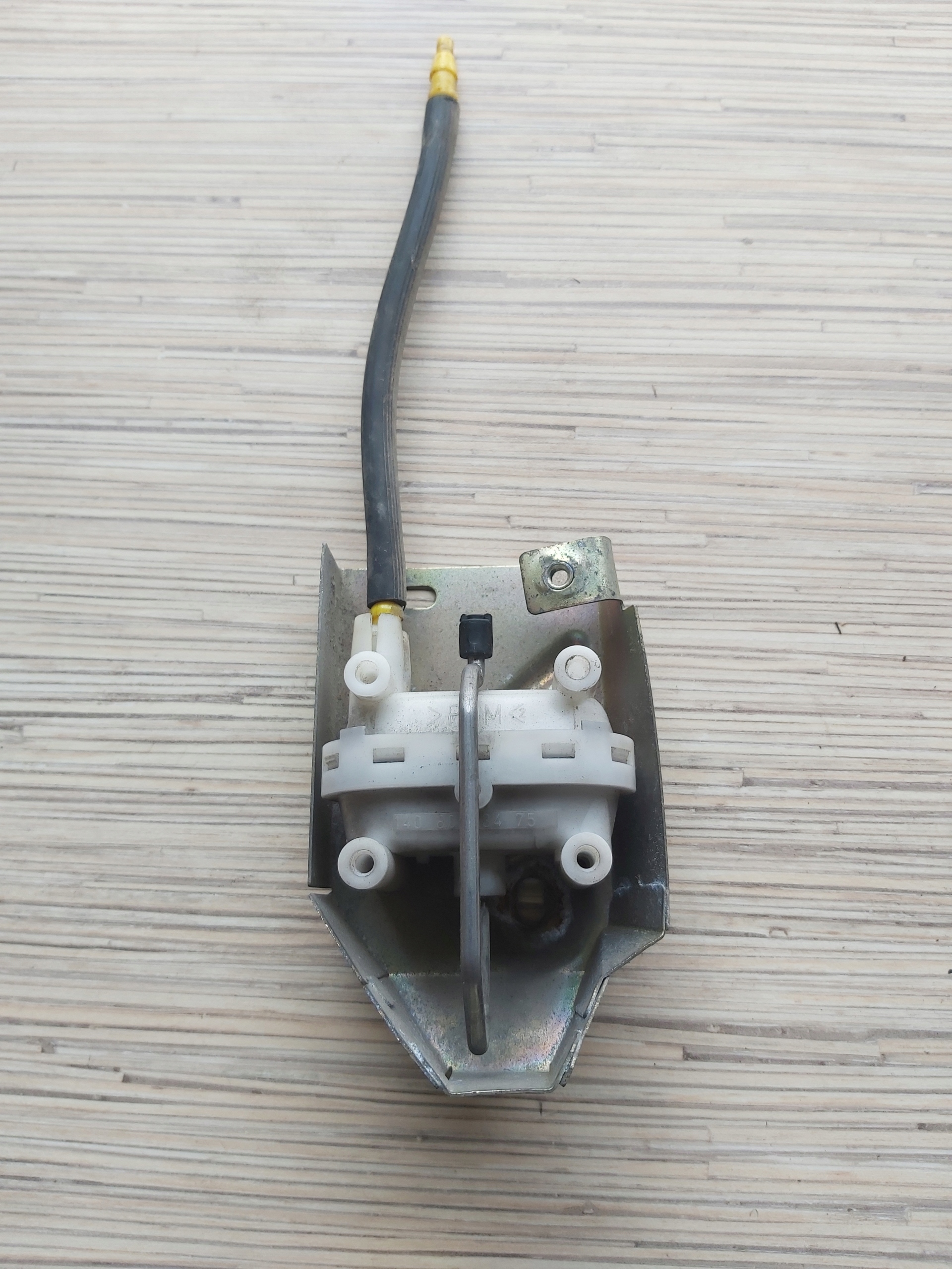 Dämpfer Tueroeffner heckklappe 1408003475 MERCEDES W140