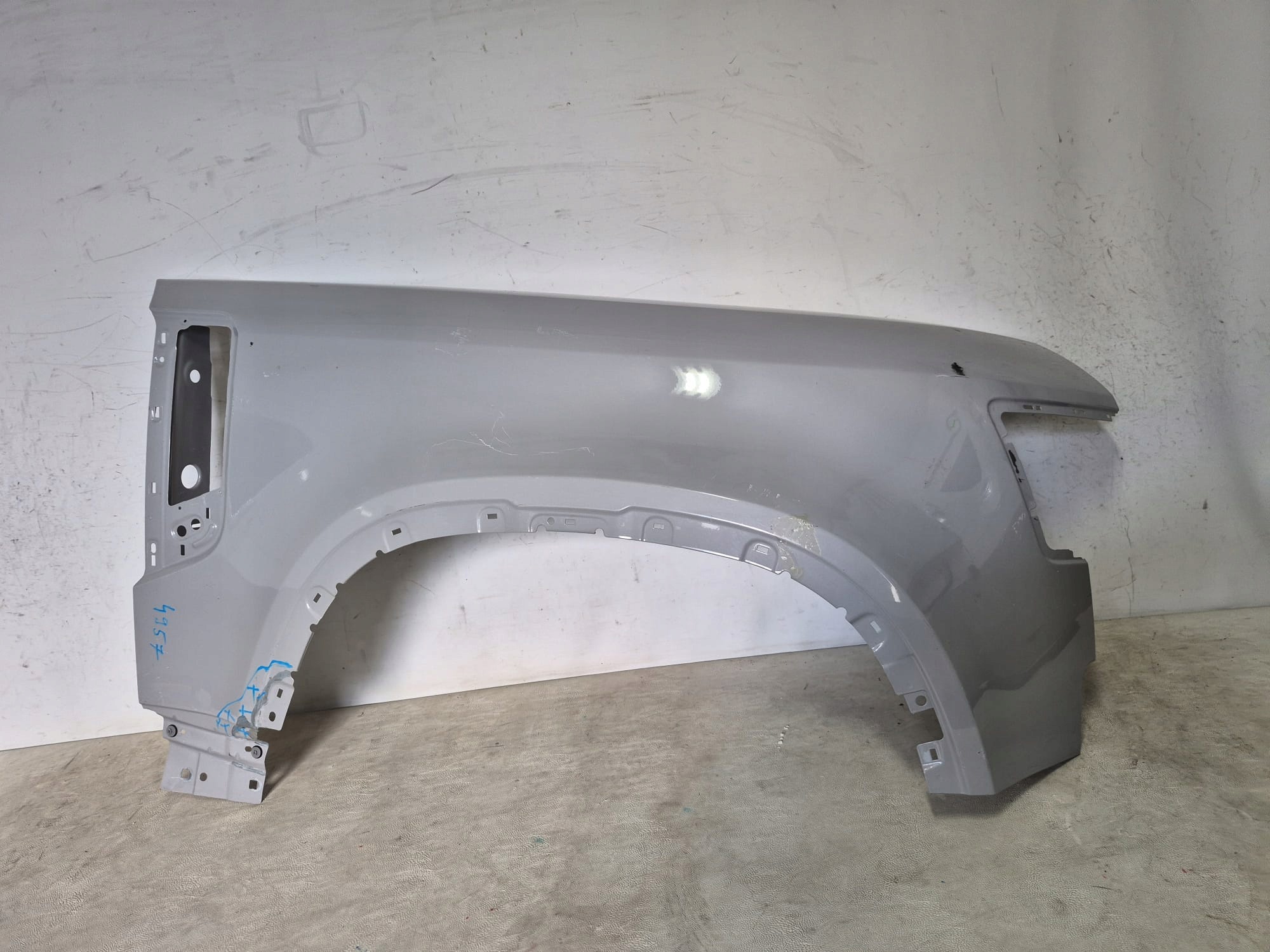 LAND ROVER DEFENDER II 2 20-> parafango anteriore anteriore destra