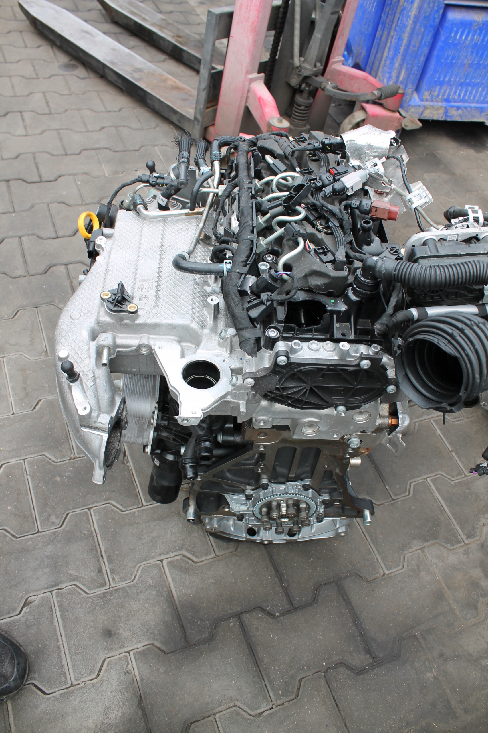 engine complete VW SKODA 2.0 TDI DXP 8TYS KM